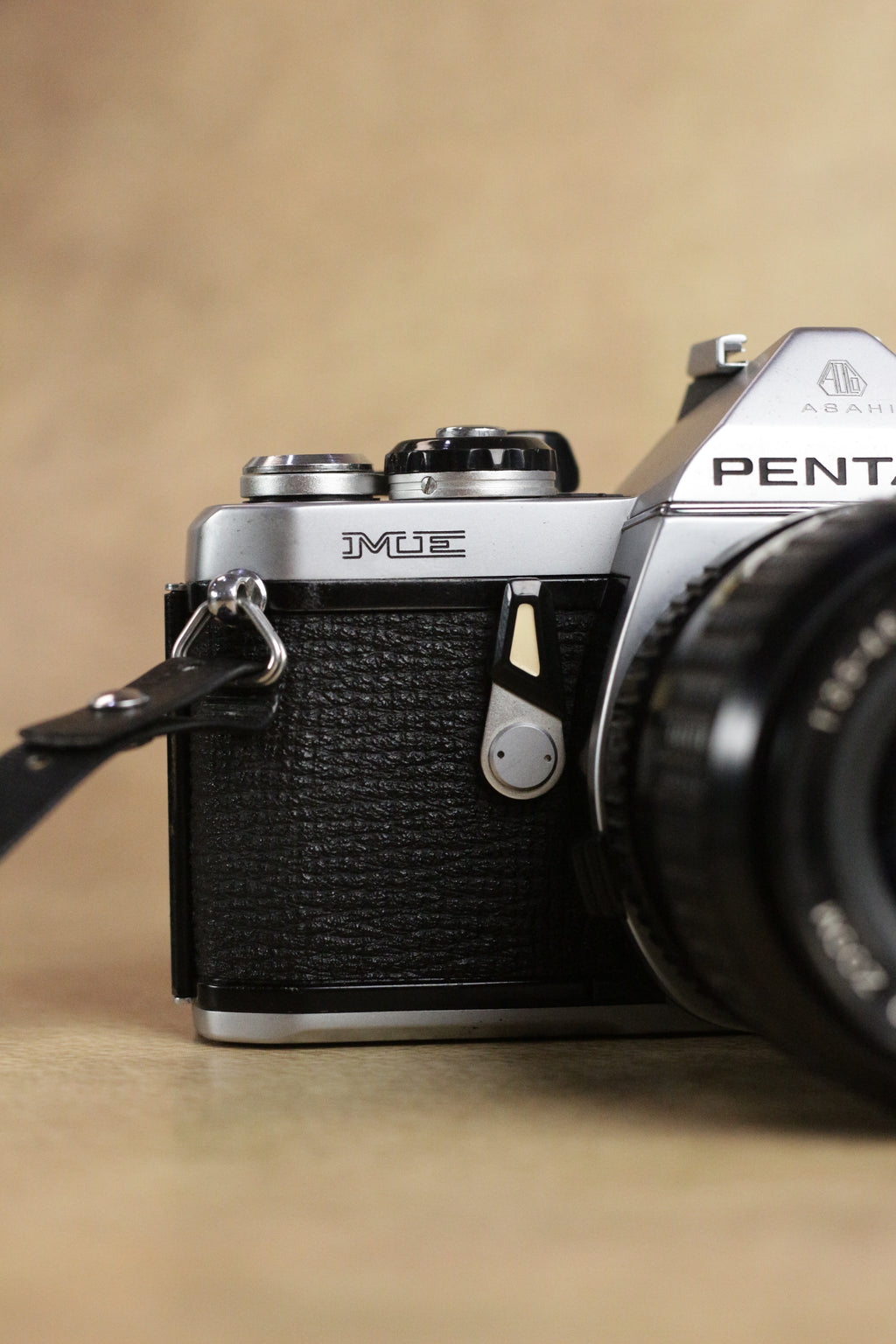 Pentax ME + Ozunon MC Auto 35-70mm F3.5-4.8 Zoom