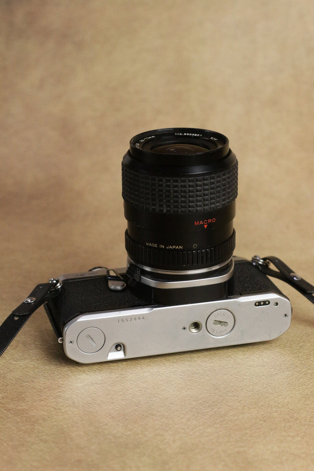 Pentax ME + Ozunon MC Auto 35-70mm F3.5-4.8 Zoom