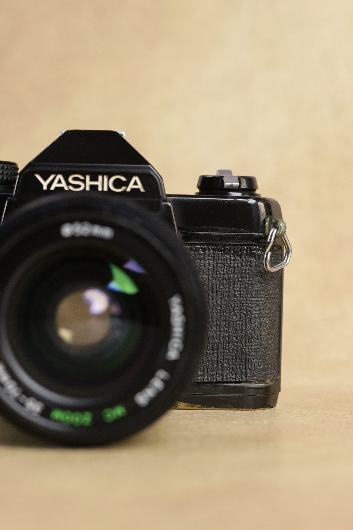 Yashica FX-3 + Yashica MC Zoom 35-70mm F3.5-4.5
