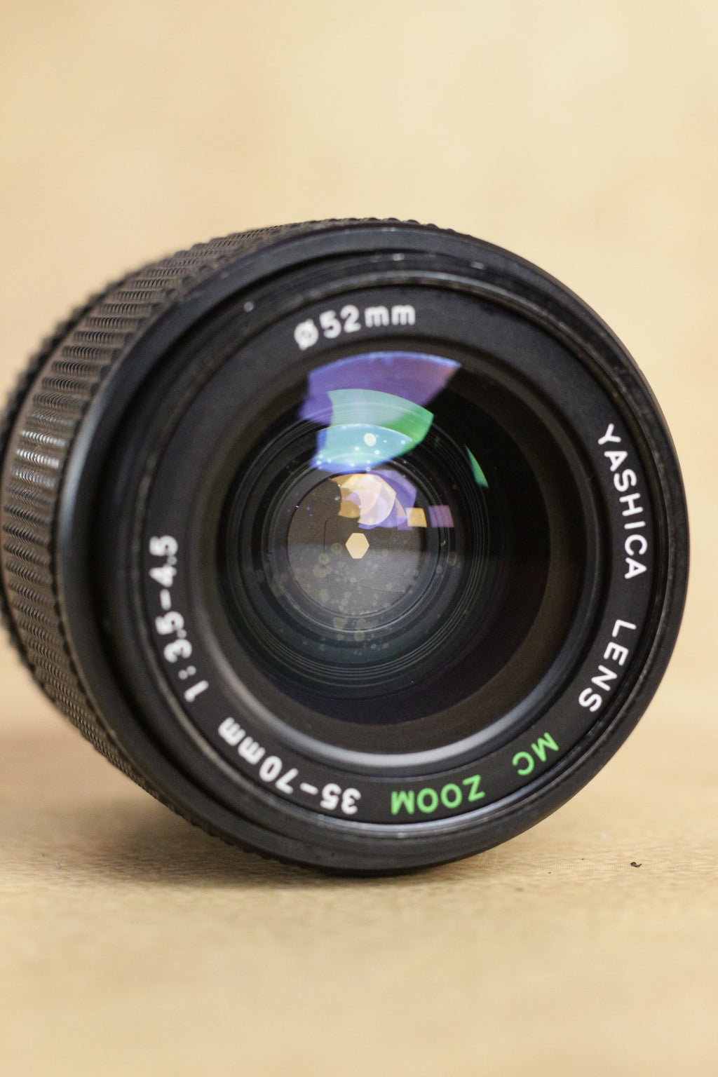 Yashica FX-3 + Yashica MC Zoom 35-70mm F3.5-4.5