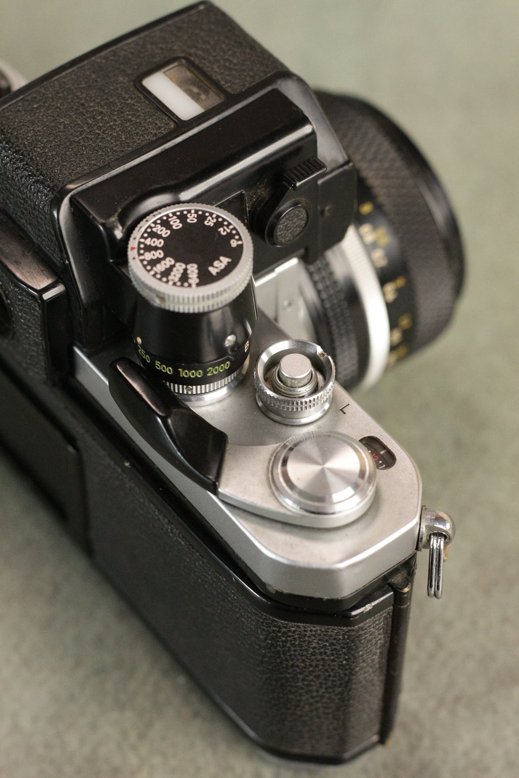 Nikon F2 + DP-1 Finder + Nikkor AI 50mm F1.4