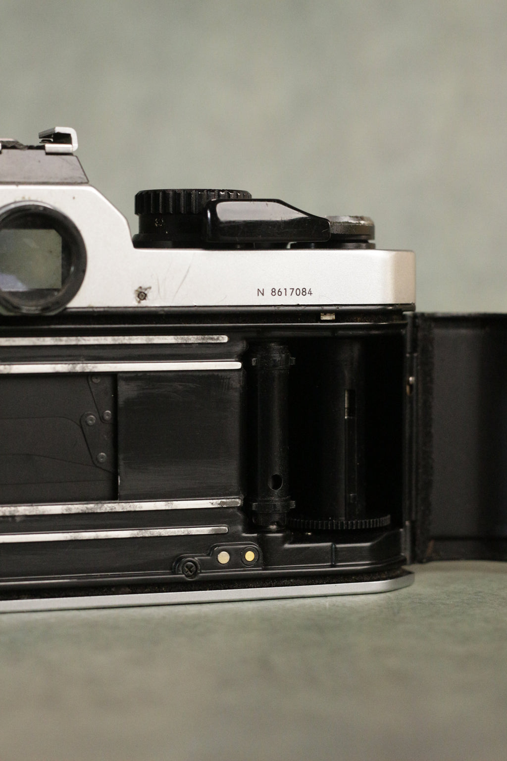 Nikon FM2n + Nikon AF Nikkor 50mm F1.8