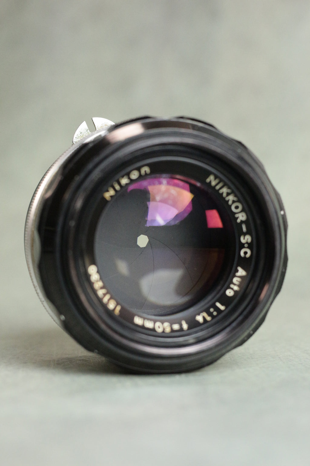 Nikon F2 + DE-1 Eye-Level Finder + Nikkor-SC Auto 50mm F1.4