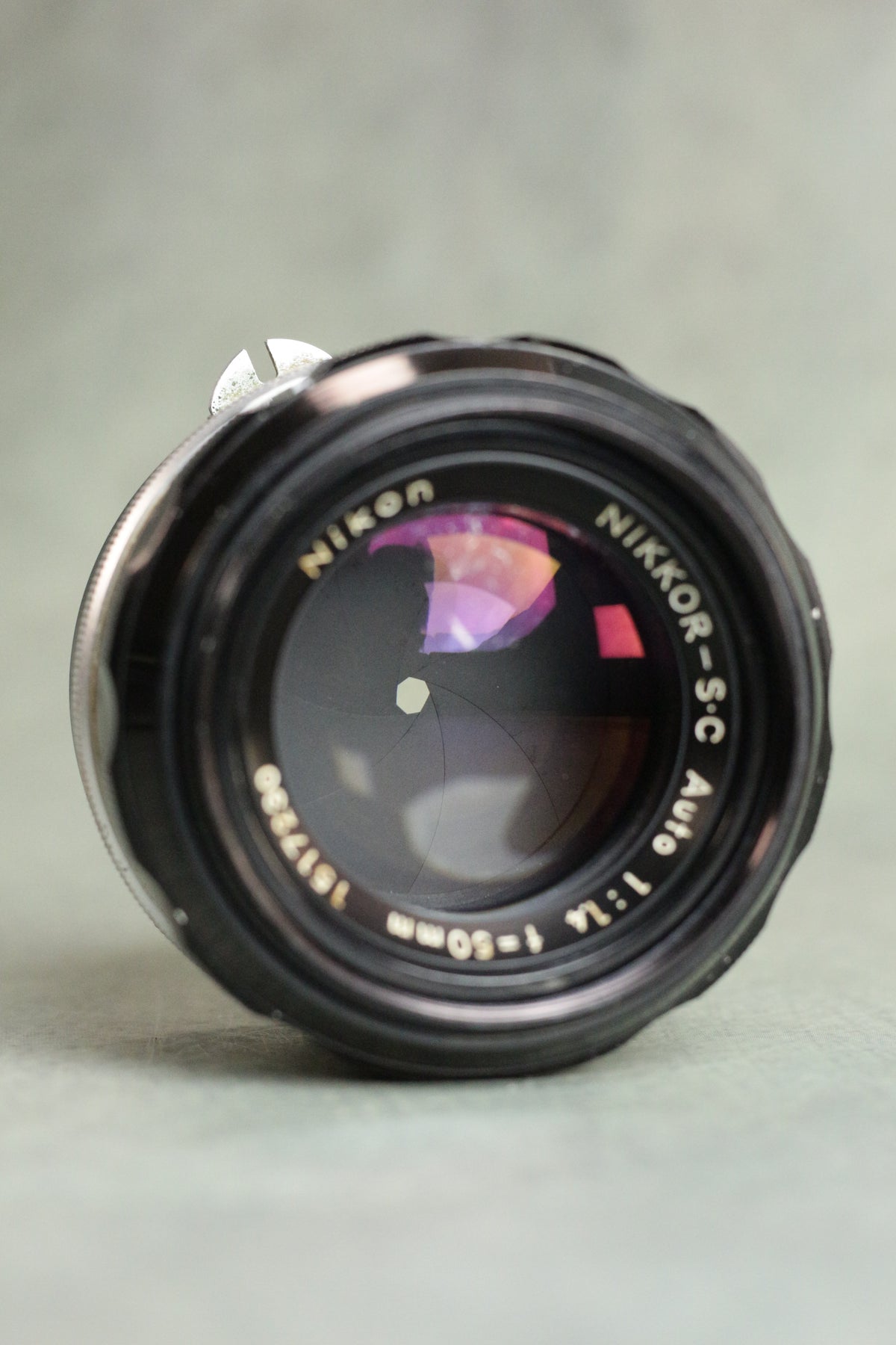Nikon F2 + DE-1 Eye-Level Finder + Nikkor-SC Auto 50mm F1.4