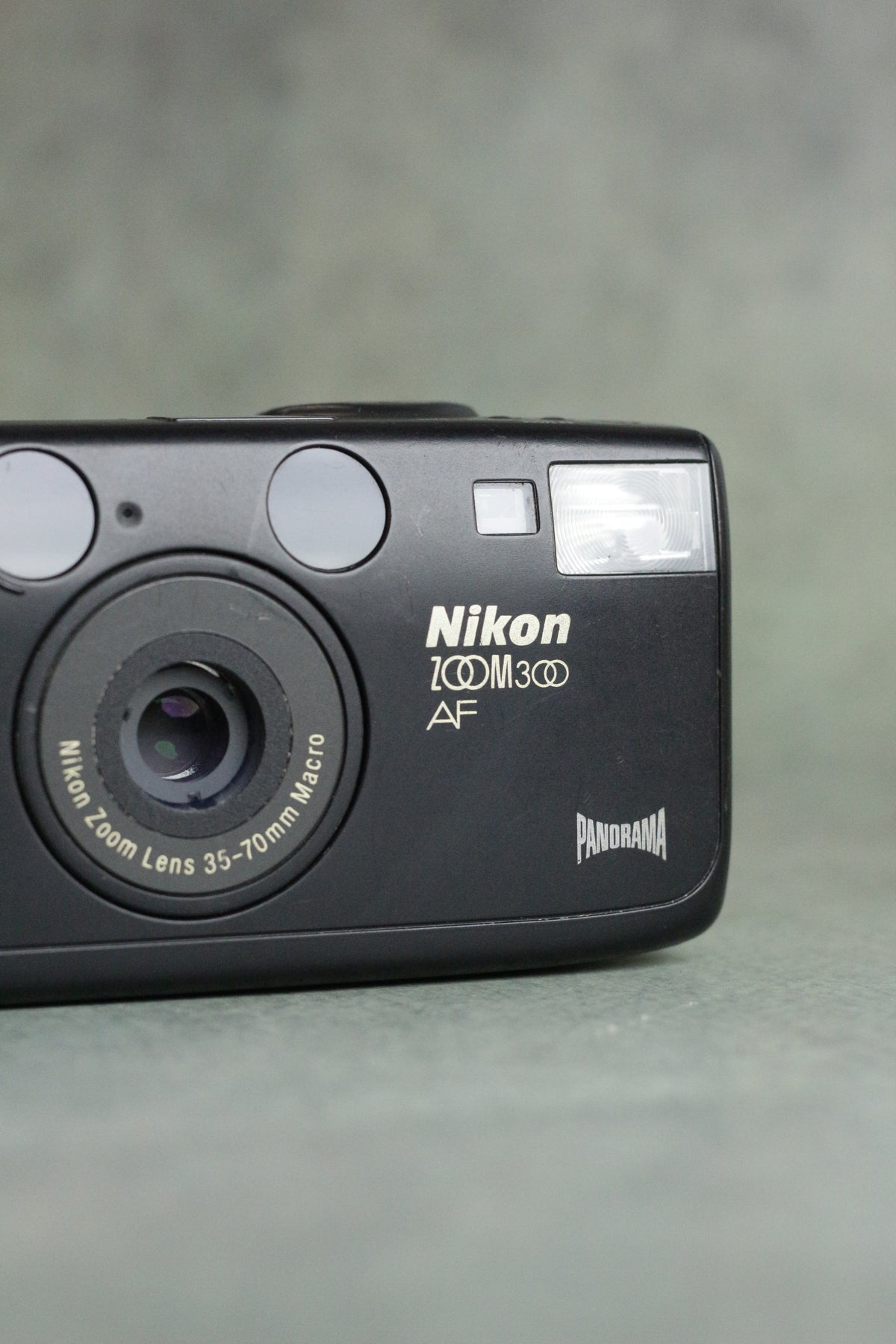 Nikon Zoom 300 AF