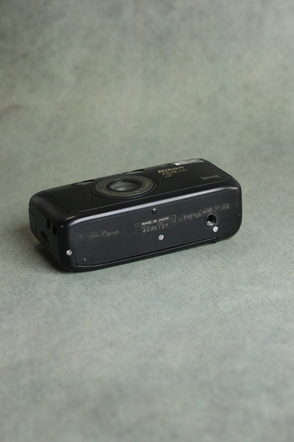 Nikon Zoom 300 AF