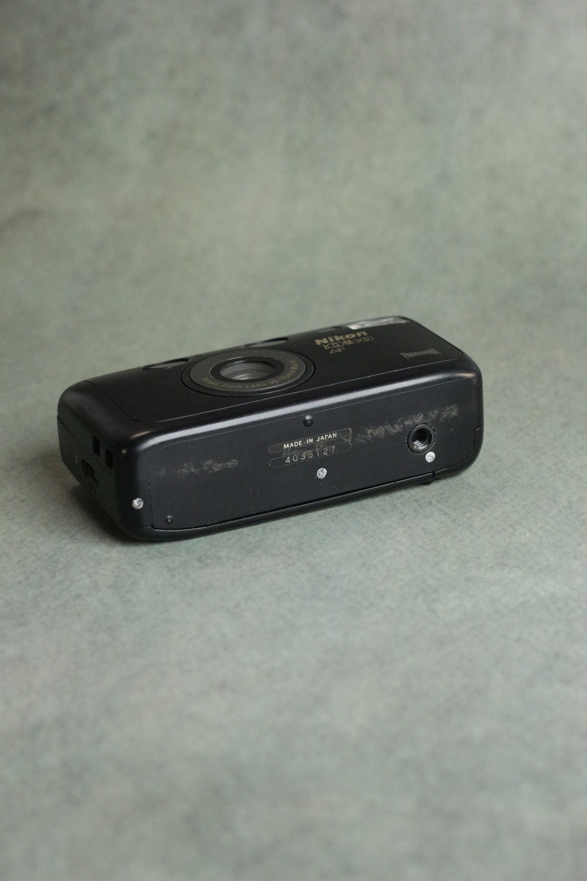 Nikon Zoom 300 AF