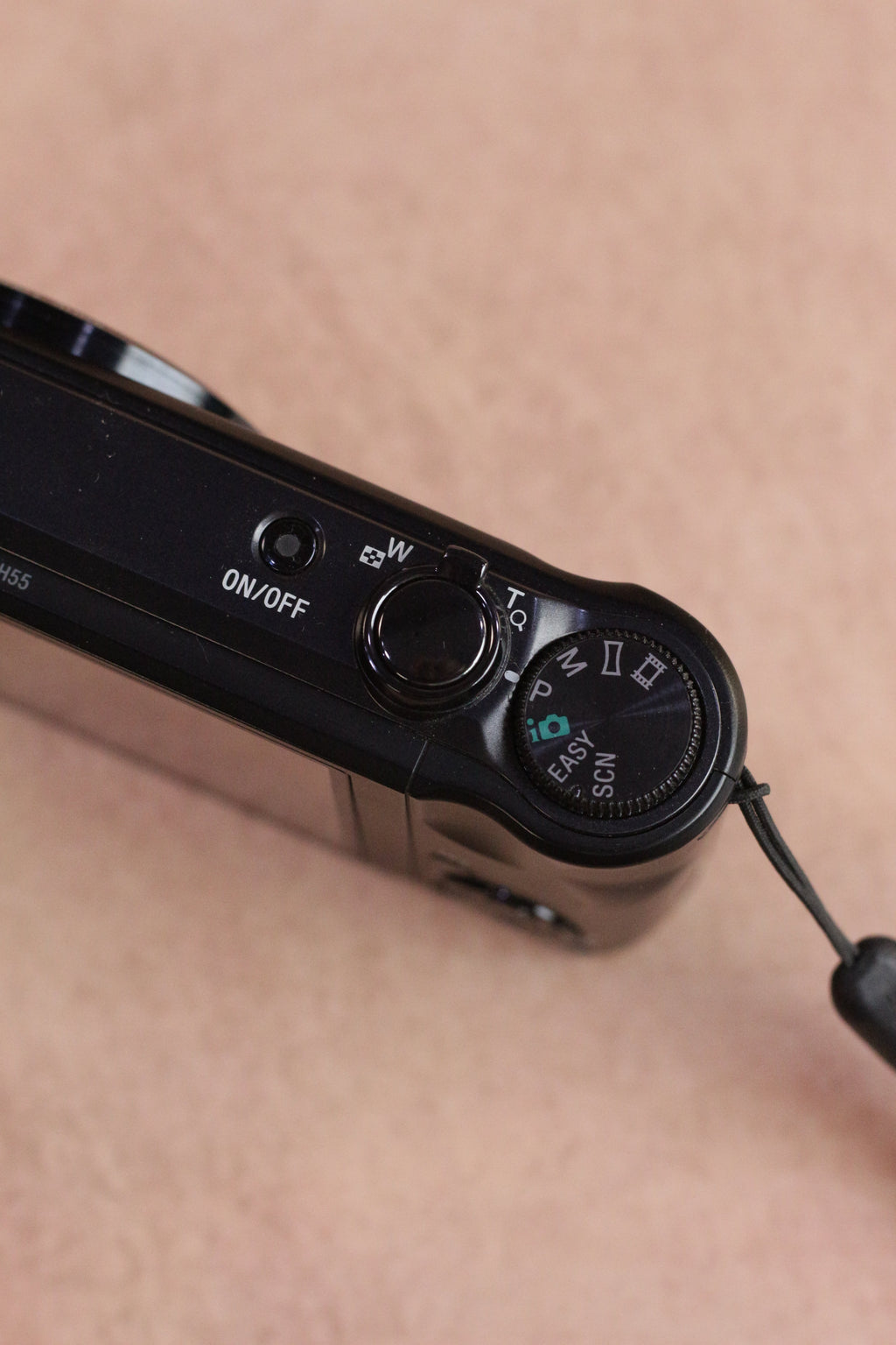 Sony Cyber-shot DSC-H55