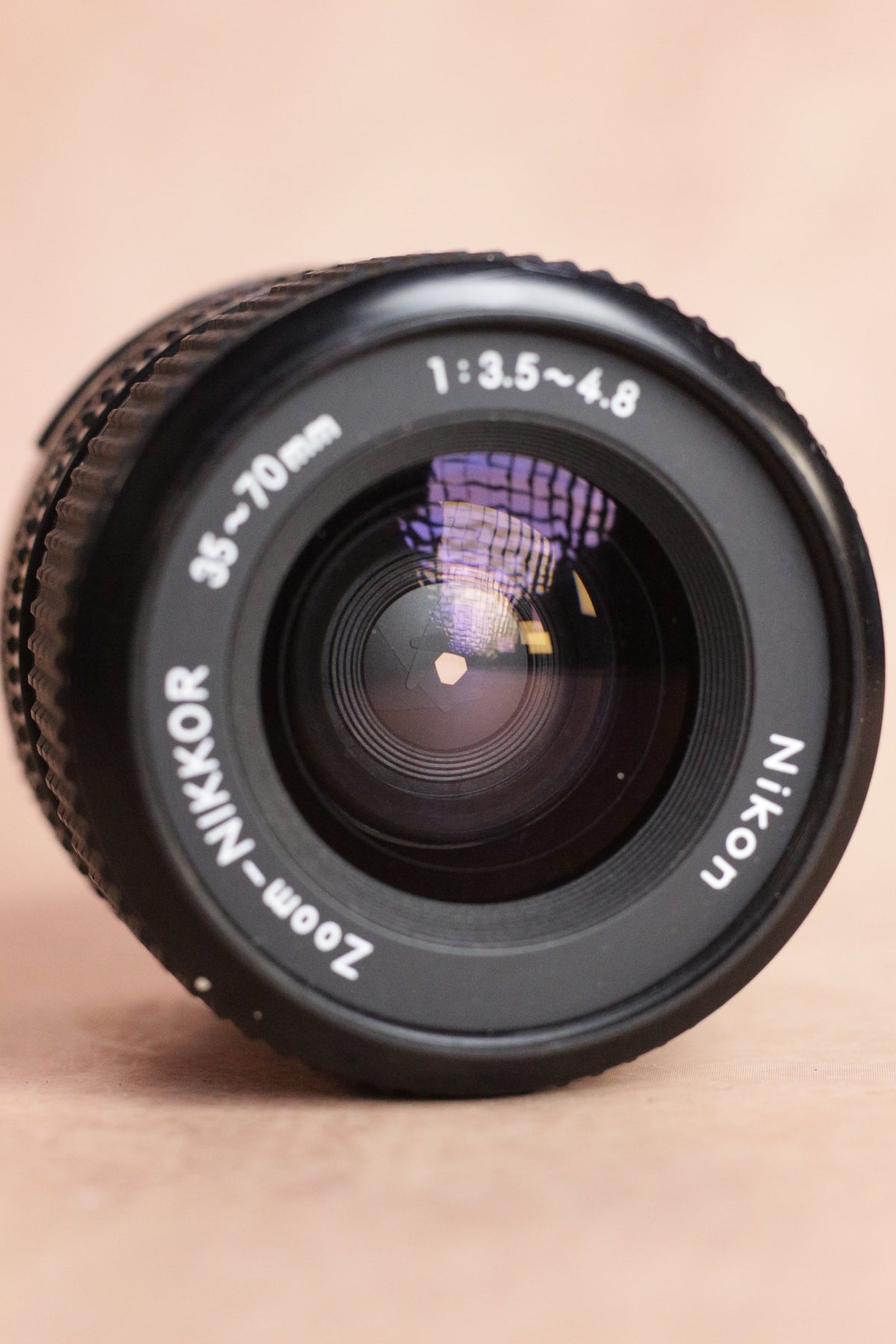 Nikon FM10 + Zoom Nikkor 35-70mm
