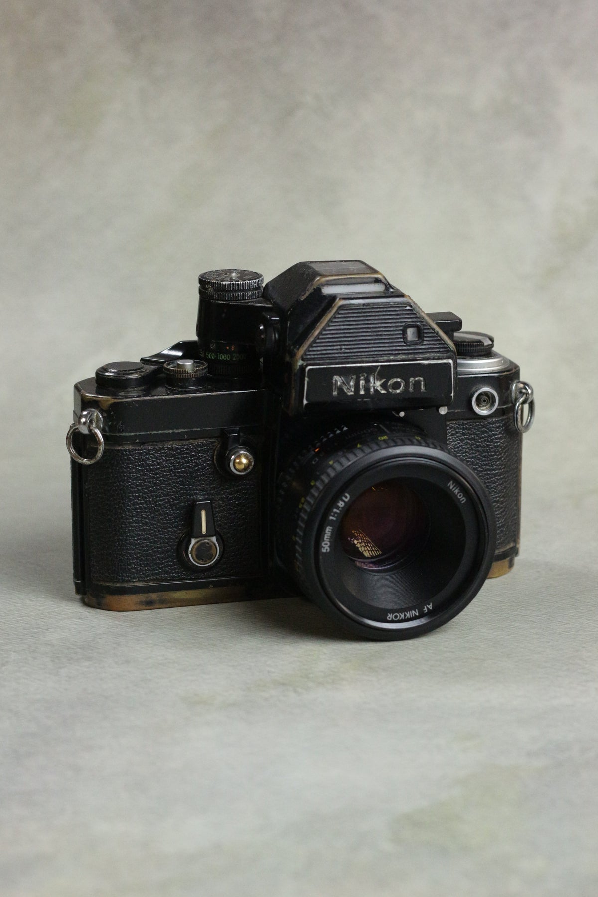 Nikon F2 + AF Nikkor 50mm f/1.8D