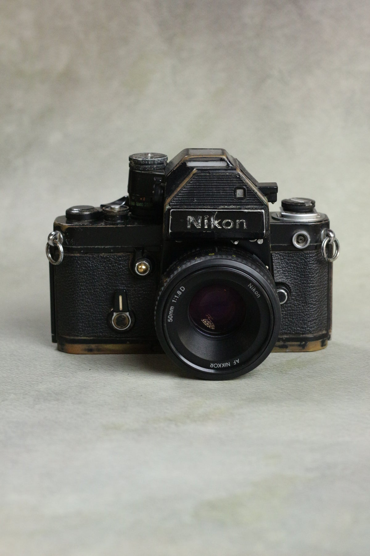 Nikon F2 + AF Nikkor 50mm f/1.8D