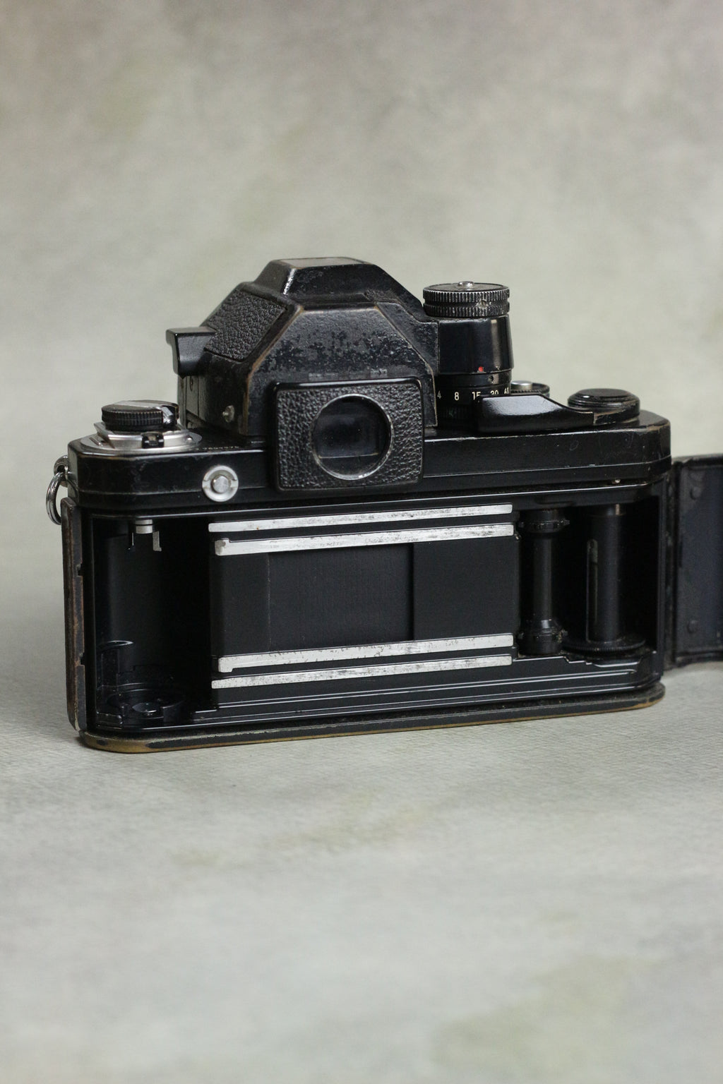 Nikon F2 + AF Nikkor 50mm f/1.8D