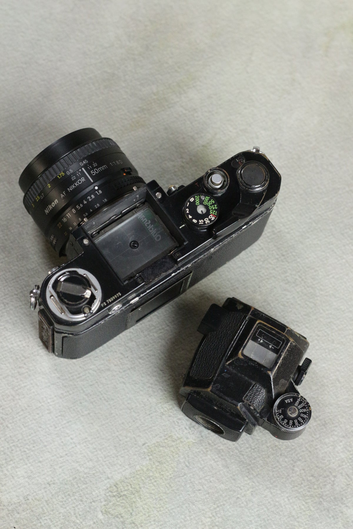 Nikon F2 + AF Nikkor 50mm f/1.8D
