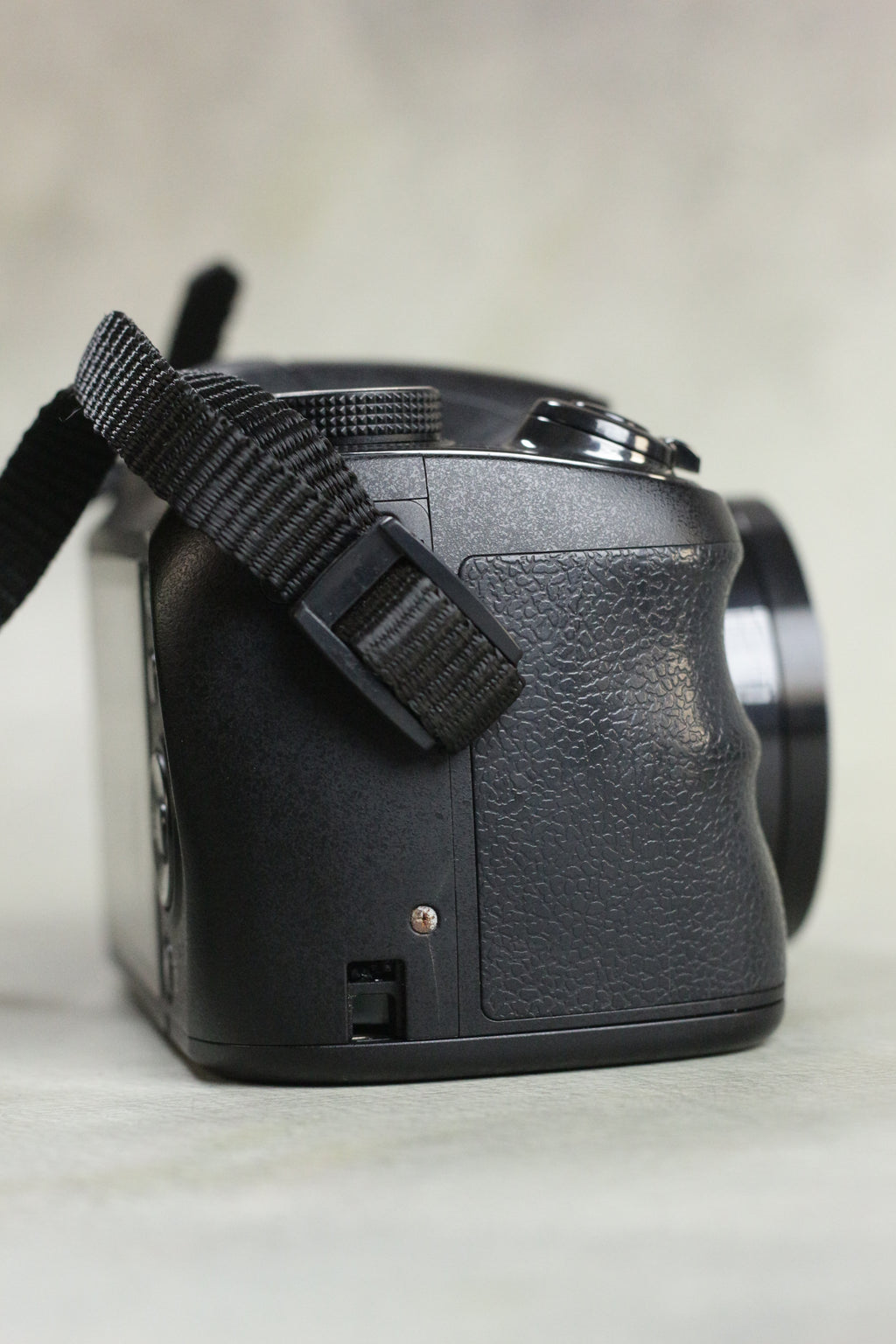 Sony Cyber-shot DSC-H200