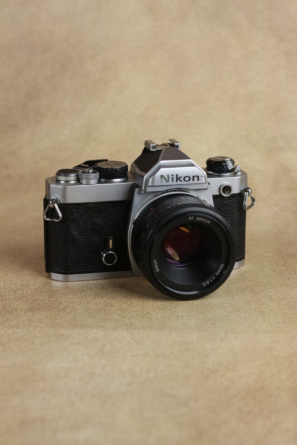 Nikon FM + AF Nikkor 50mm F1.8D