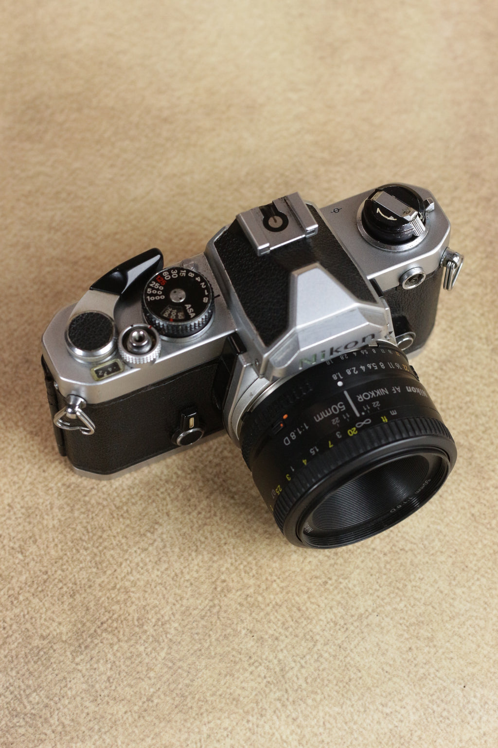 Nikon FM + AF Nikkor 50mm F1.8D