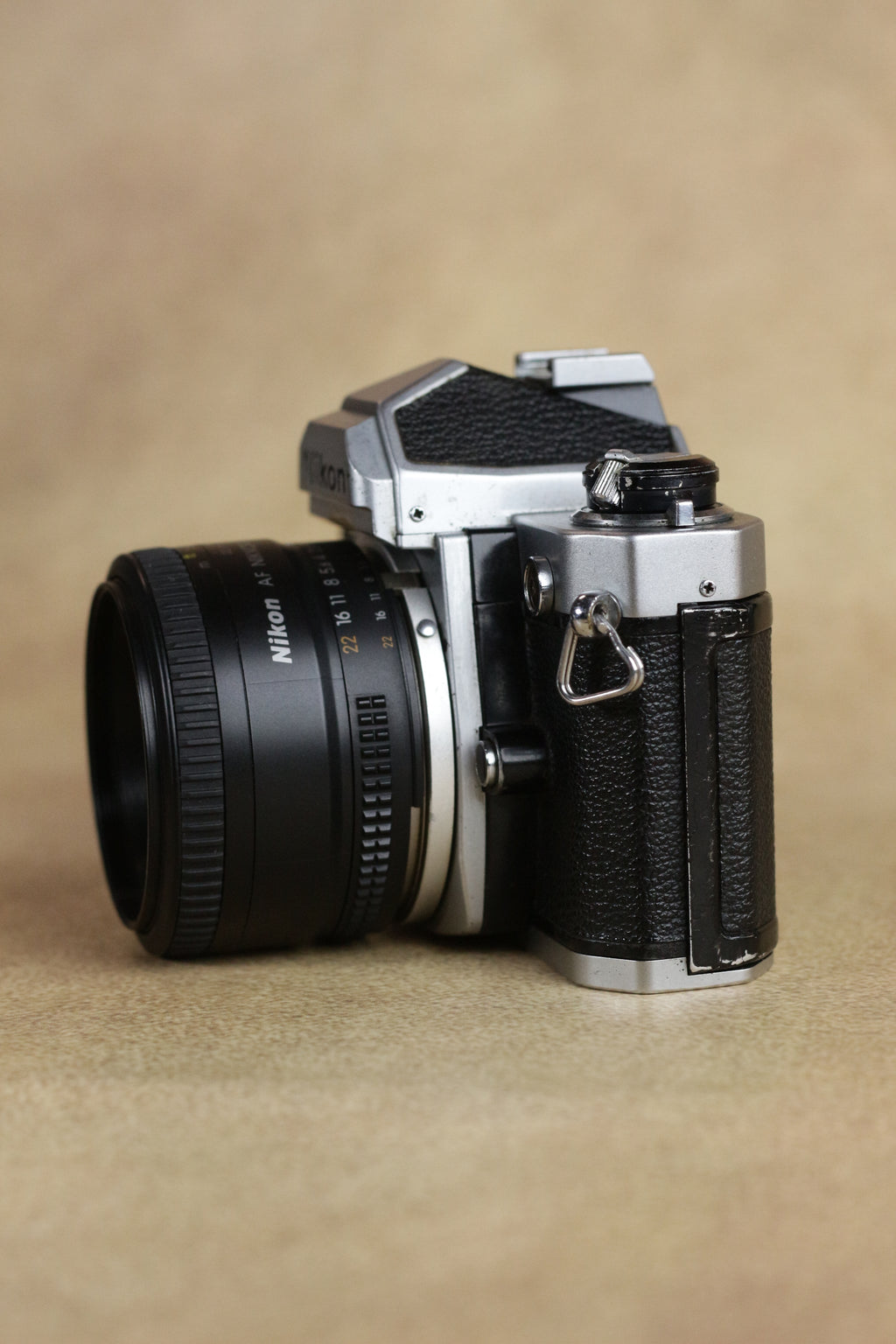 Nikon FM + AF Nikkor 50mm F1.8D