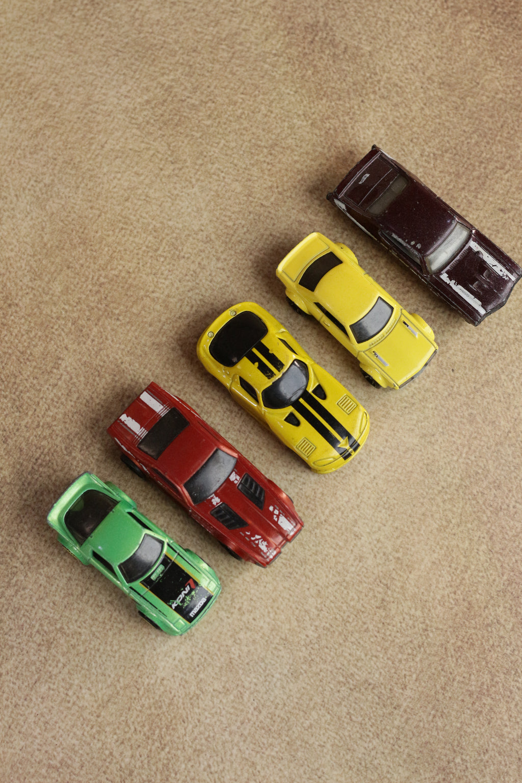 Hot Wheels Set of 5 Diecast Cars
