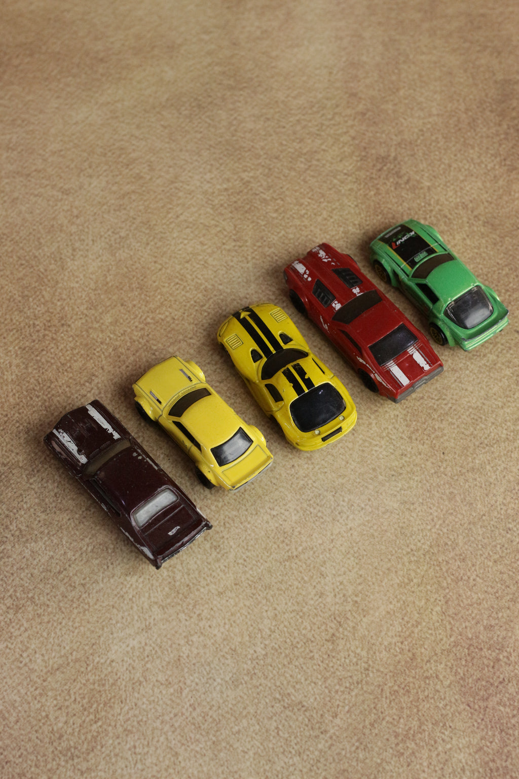 Hot Wheels Set of 5 Diecast Cars