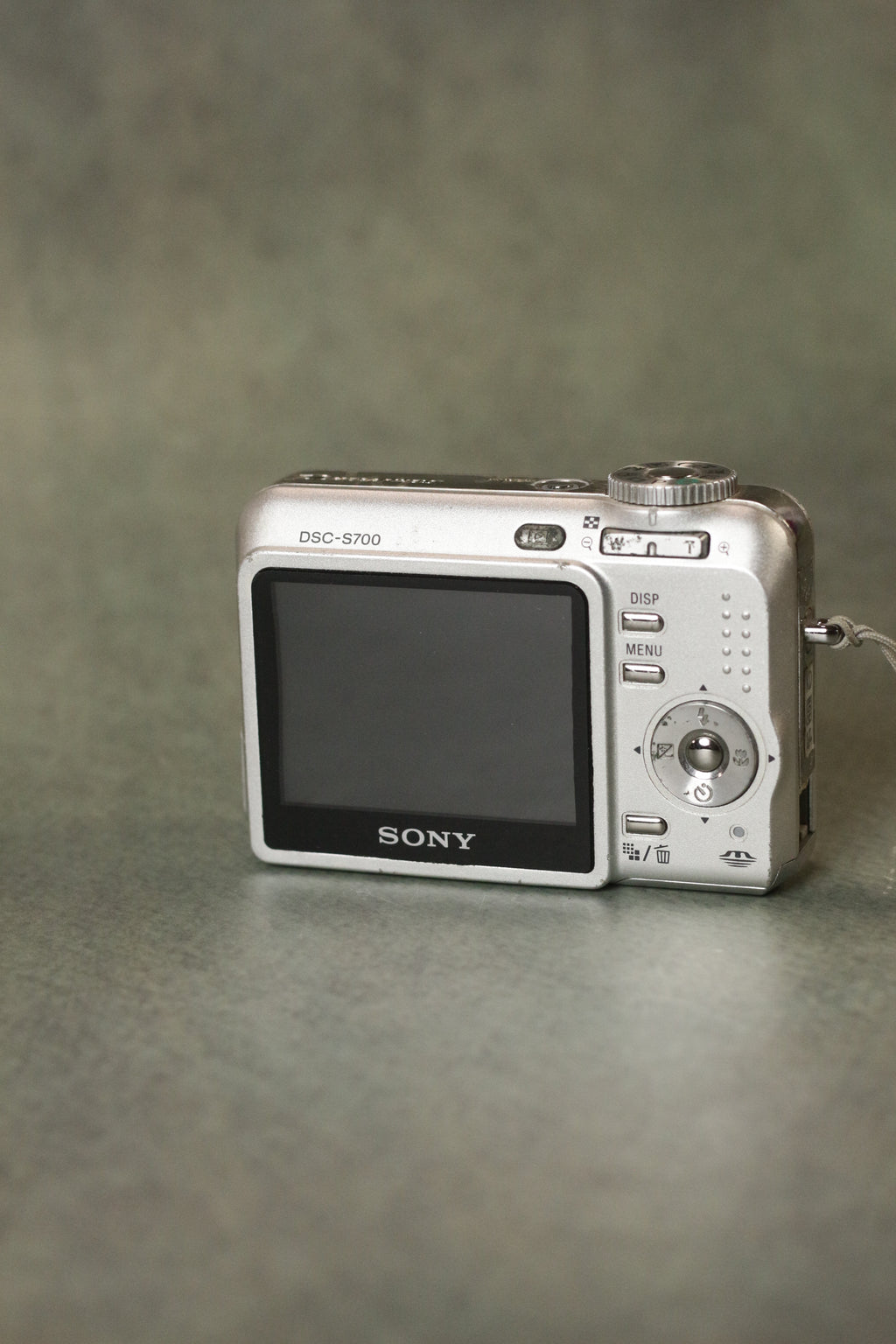 Sony Cyber-shot DSC-S700