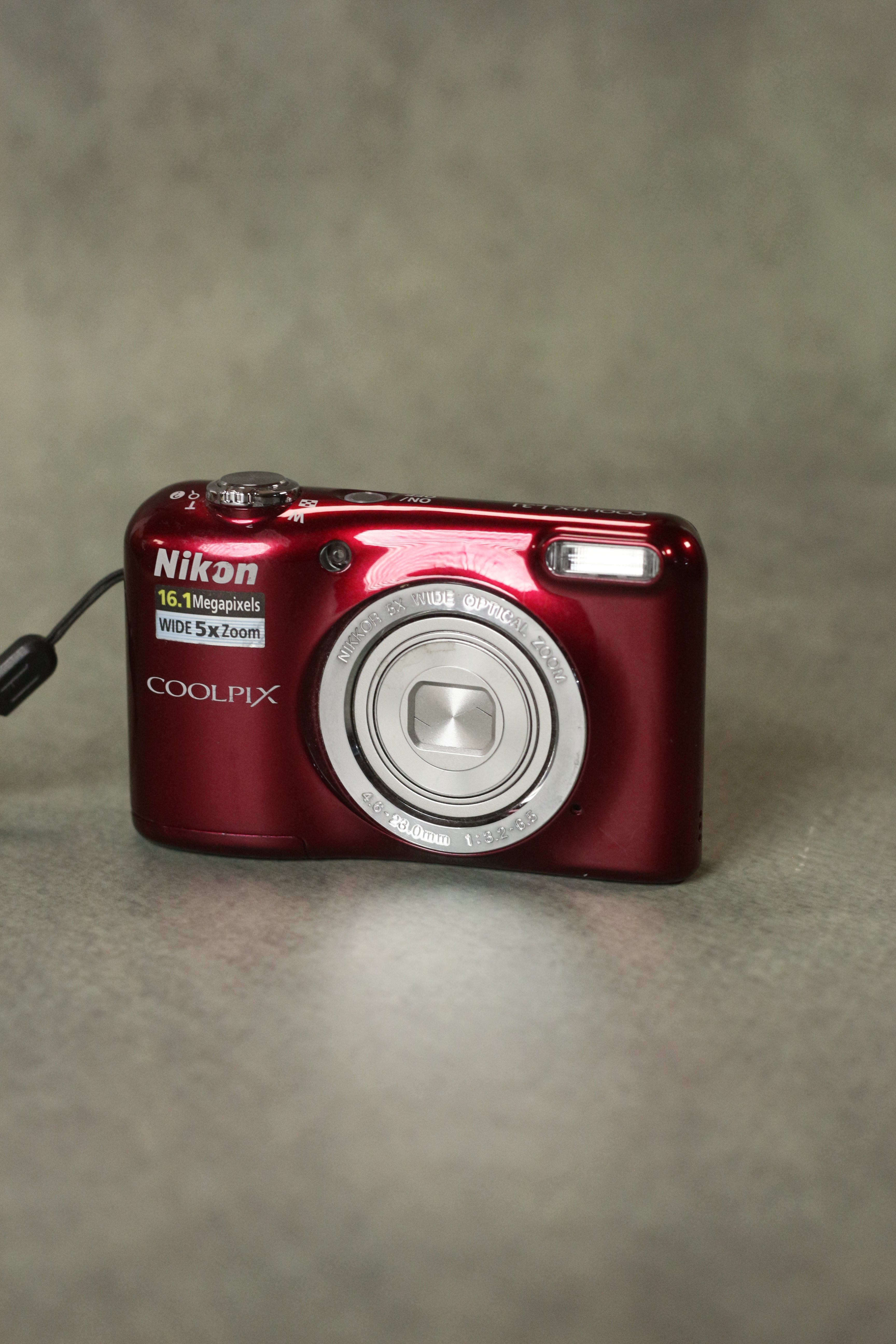 Nikon Coolpix L31 (Deep Red)