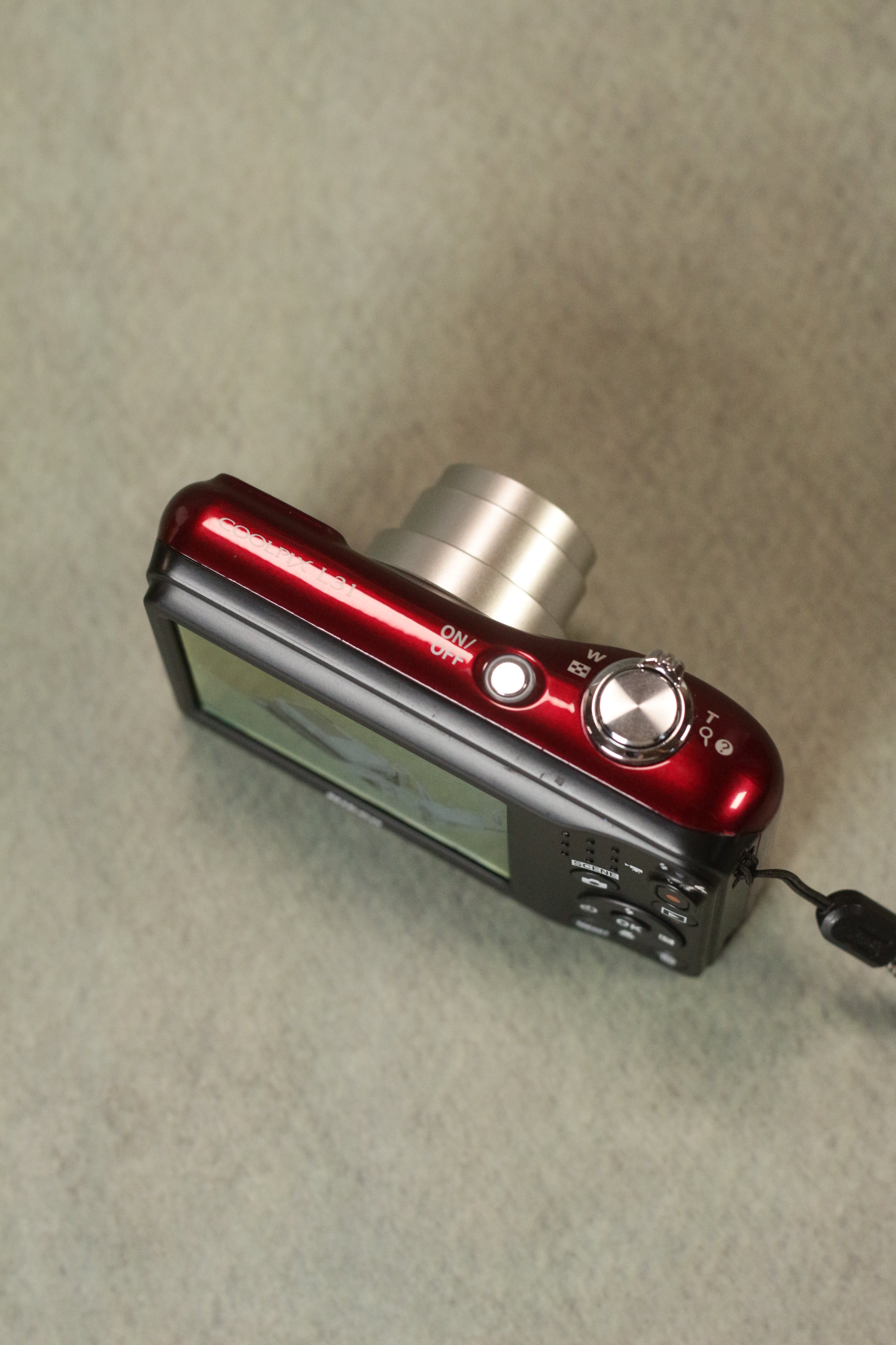 Nikon Coolpix L31 (Deep Red)