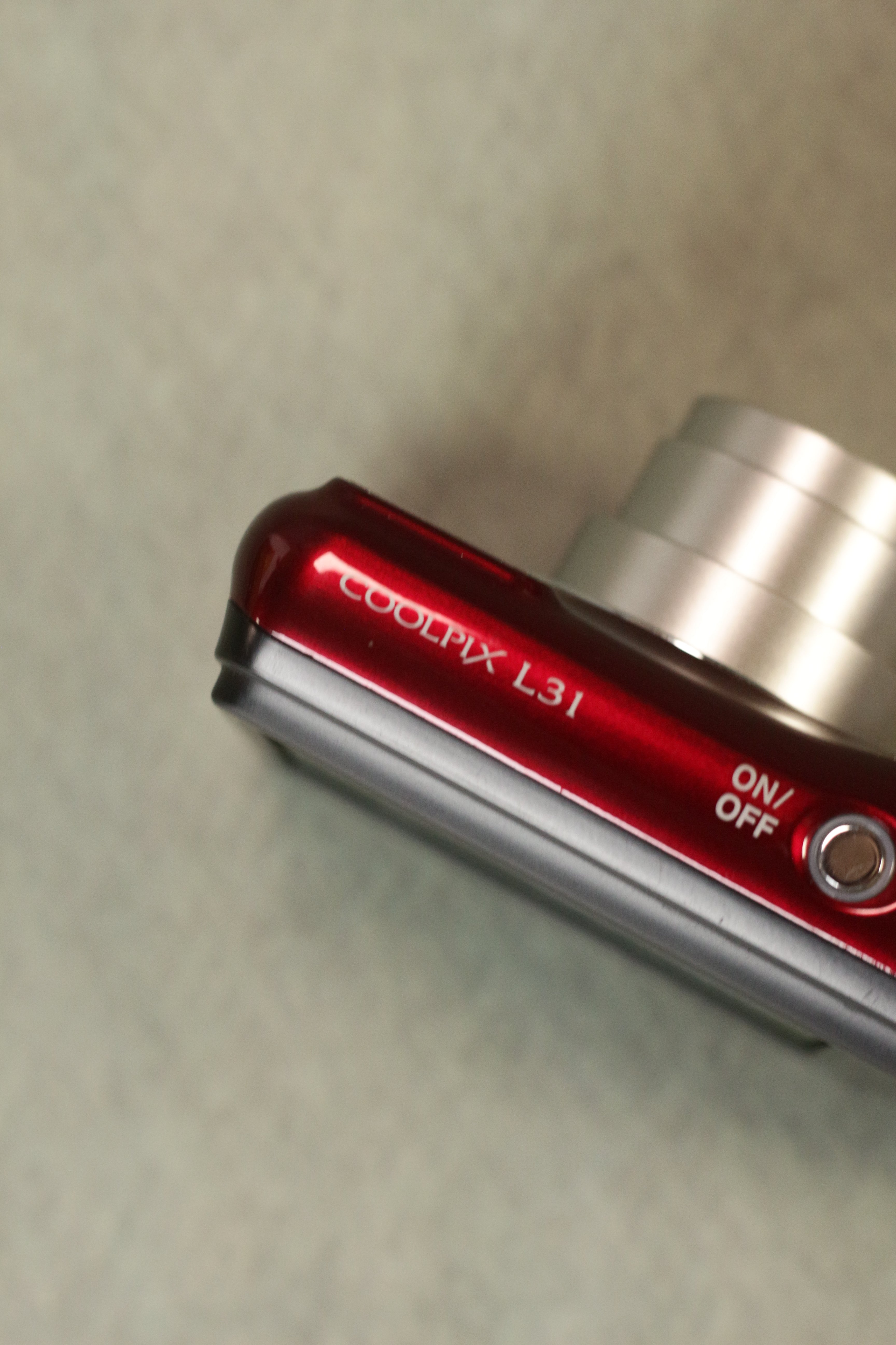 Nikon Coolpix L31 (Deep Red)