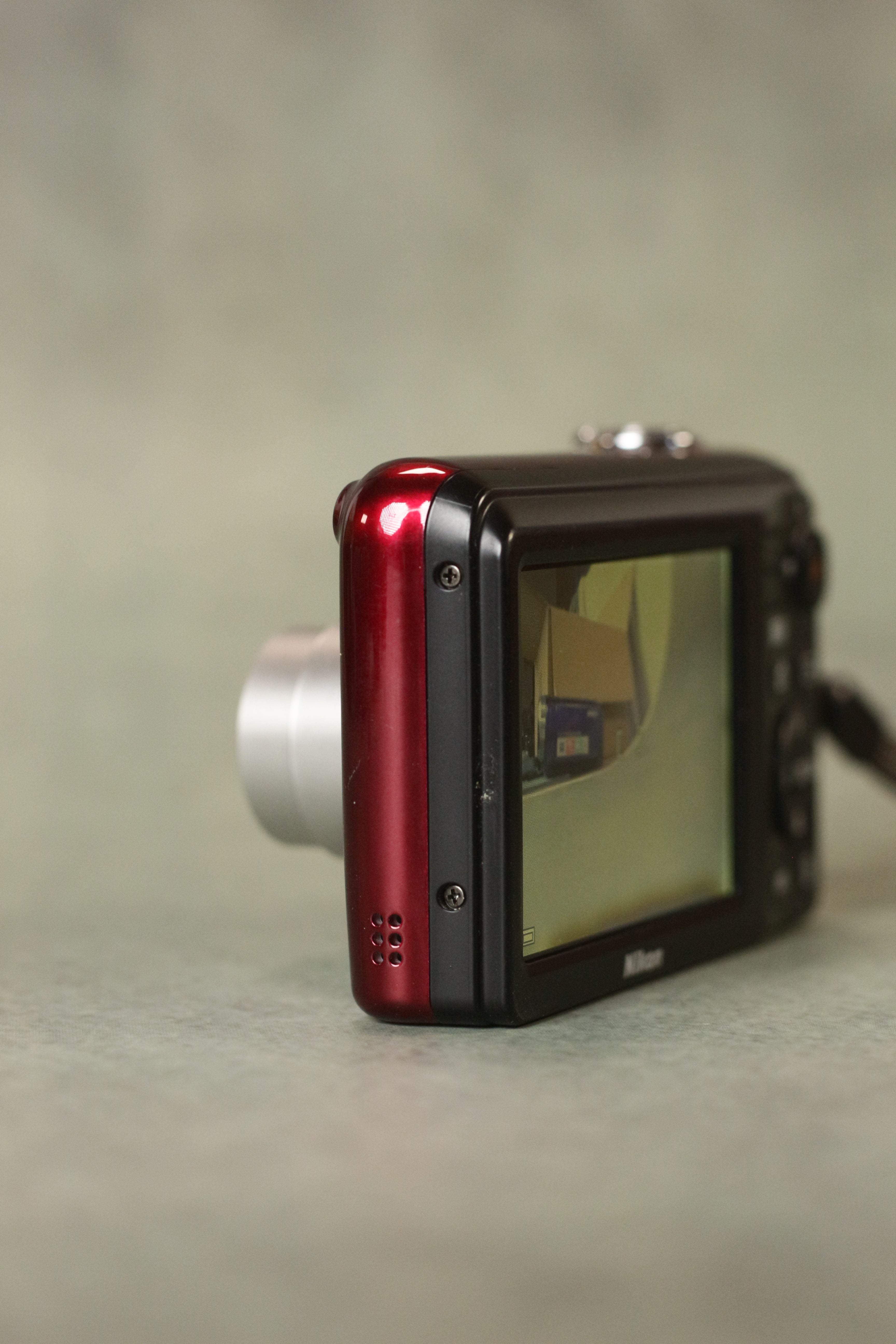 Nikon Coolpix L31 (Deep Red)