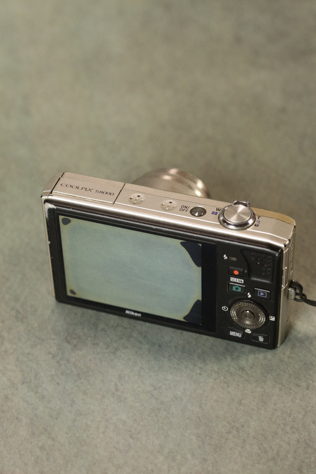Nikon Coolpix S8000