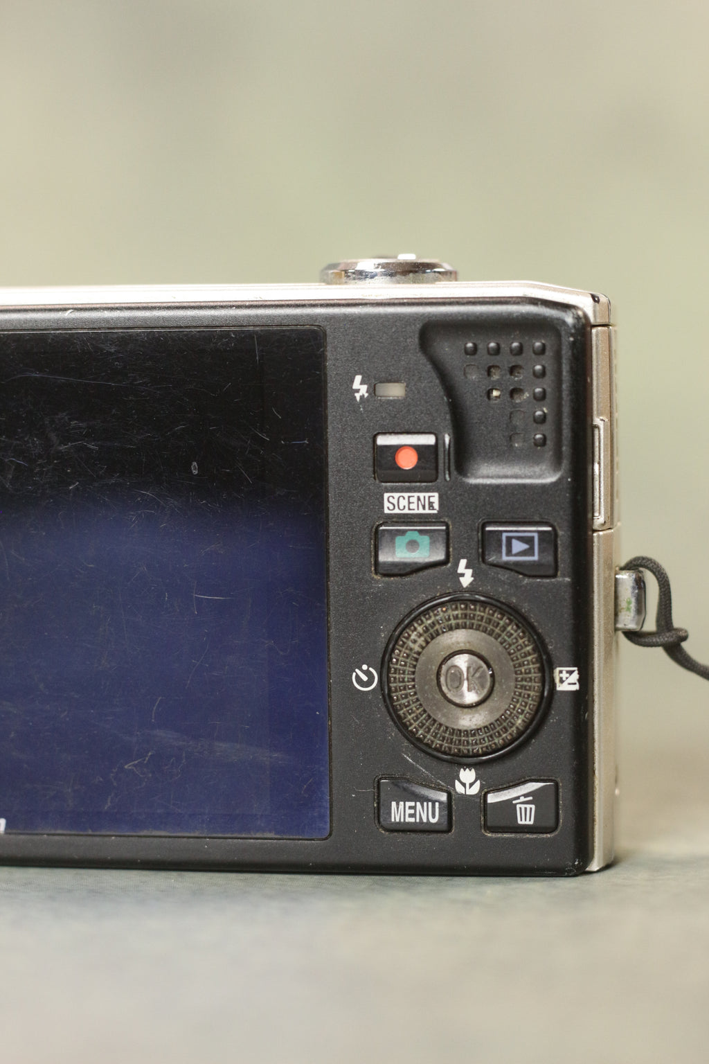 Nikon Coolpix S8000