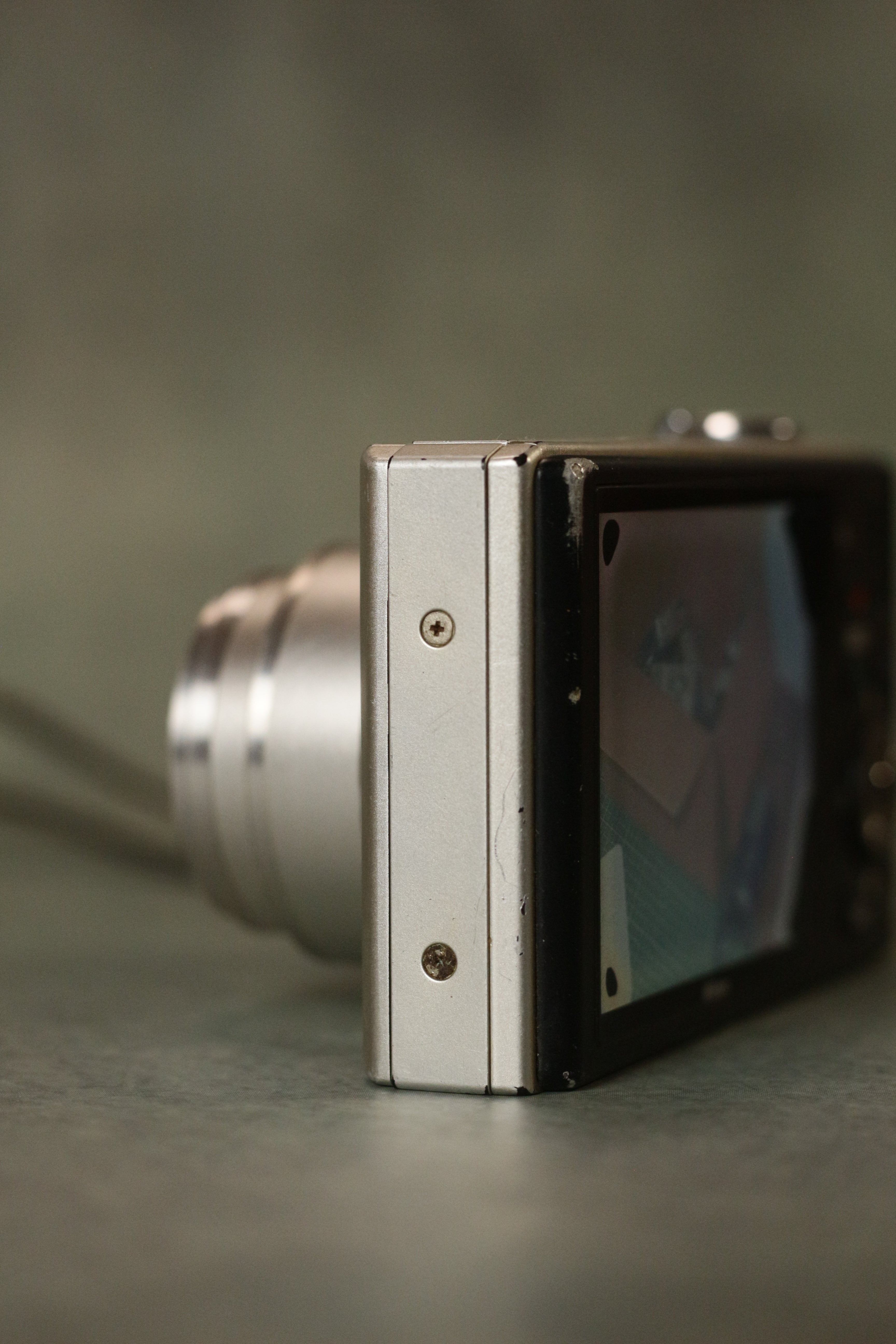 Nikon Coolpix S8000