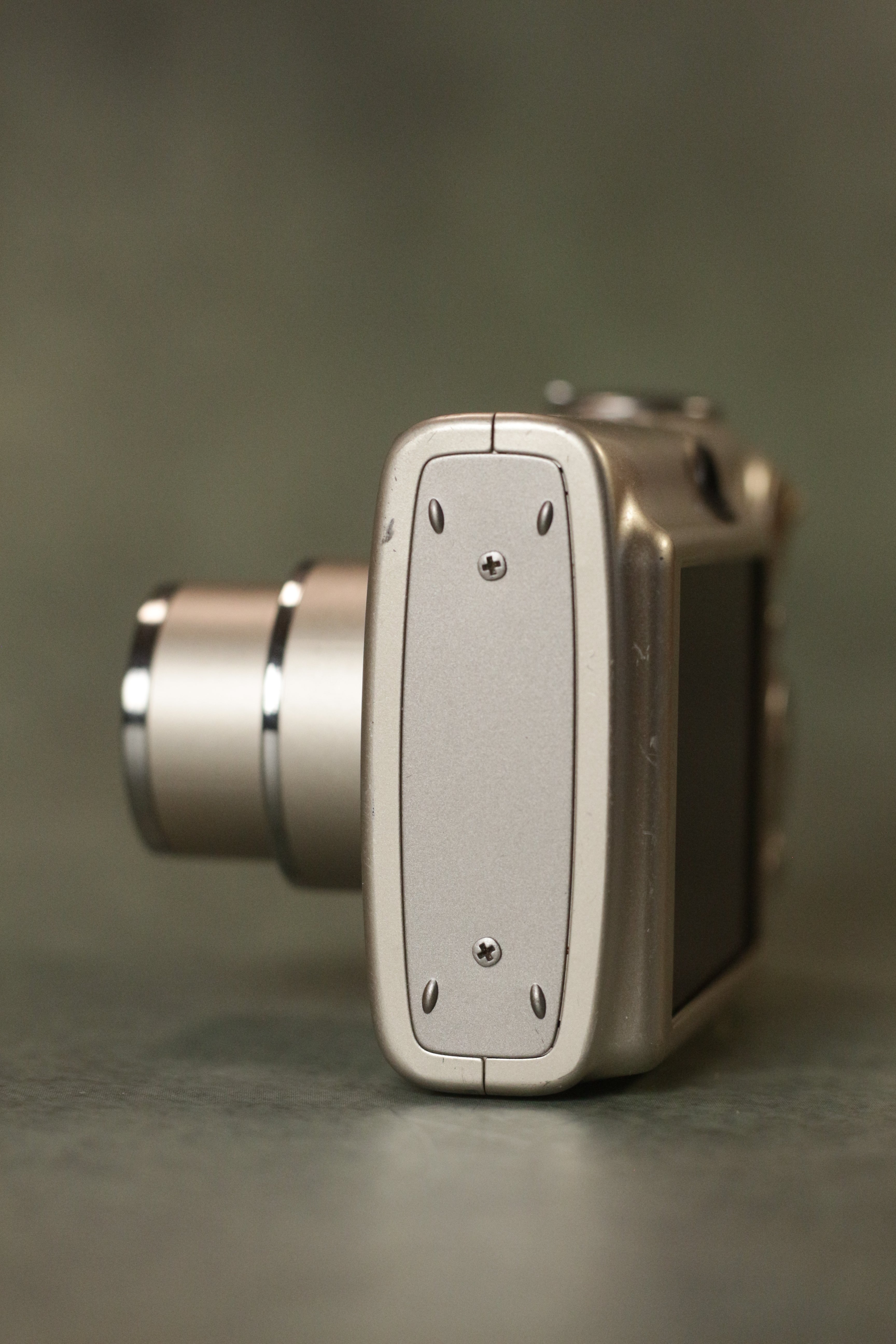 Canon Digital IXUS 750