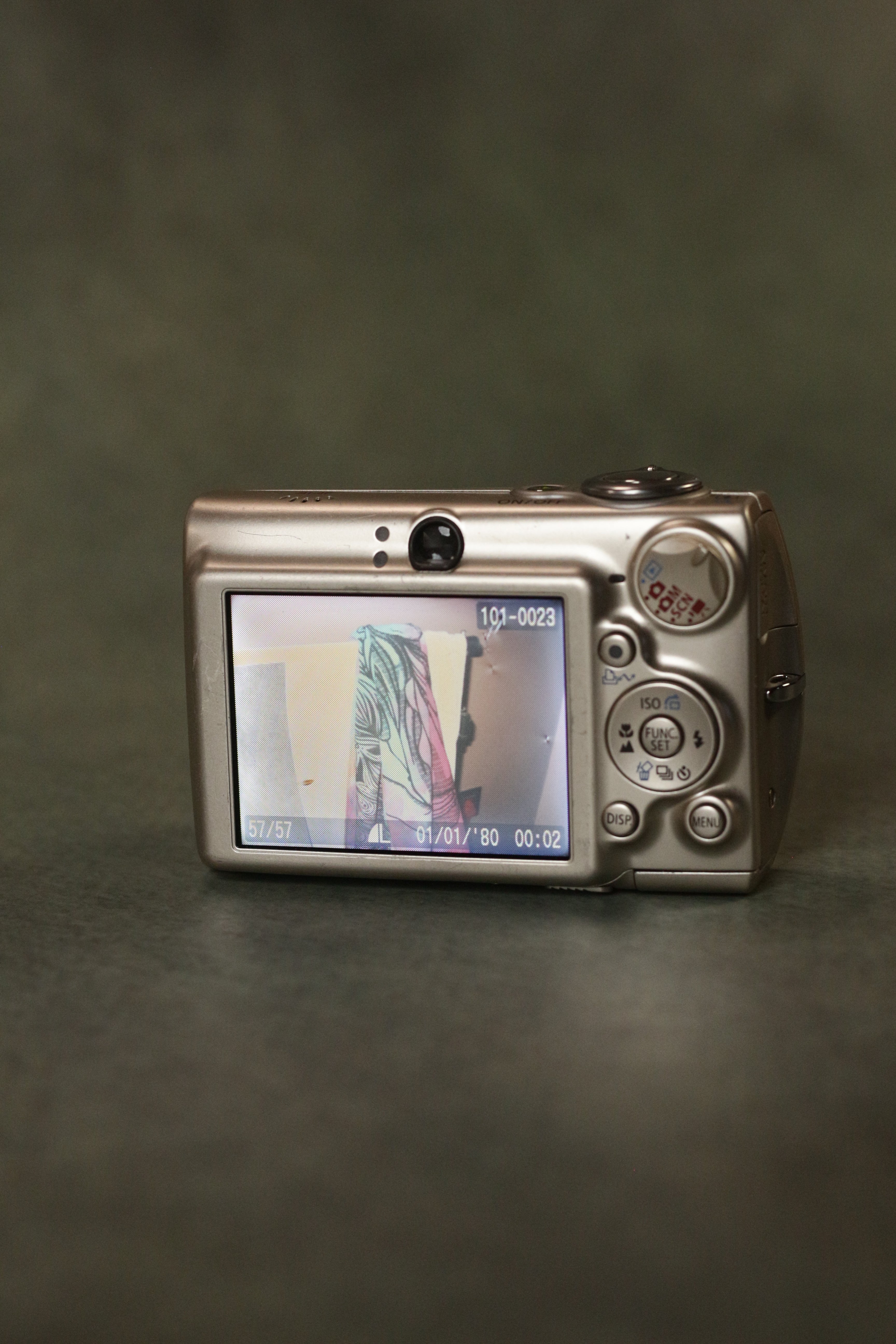 Canon Digital IXUS 750