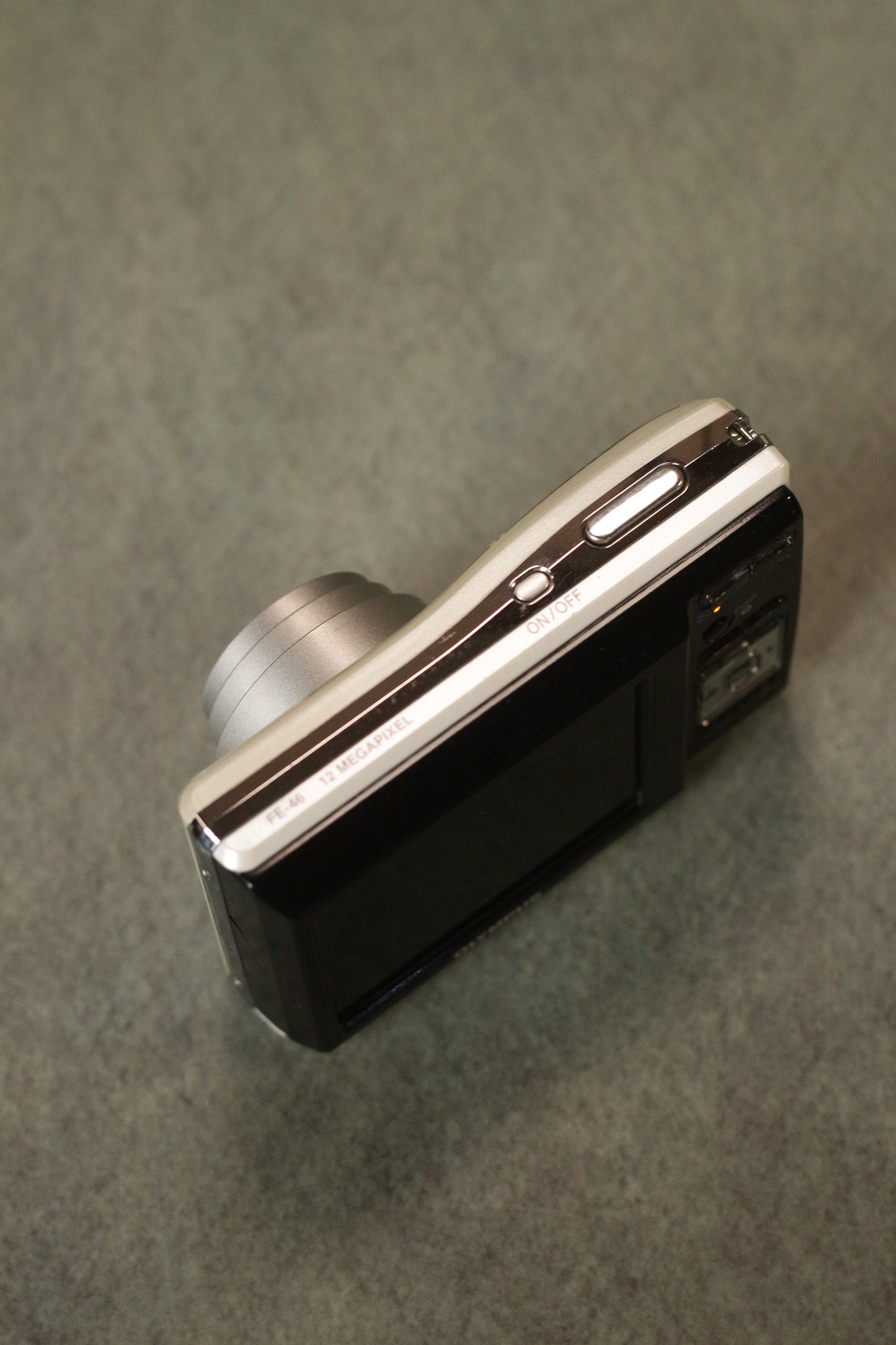 Olympus FE-46