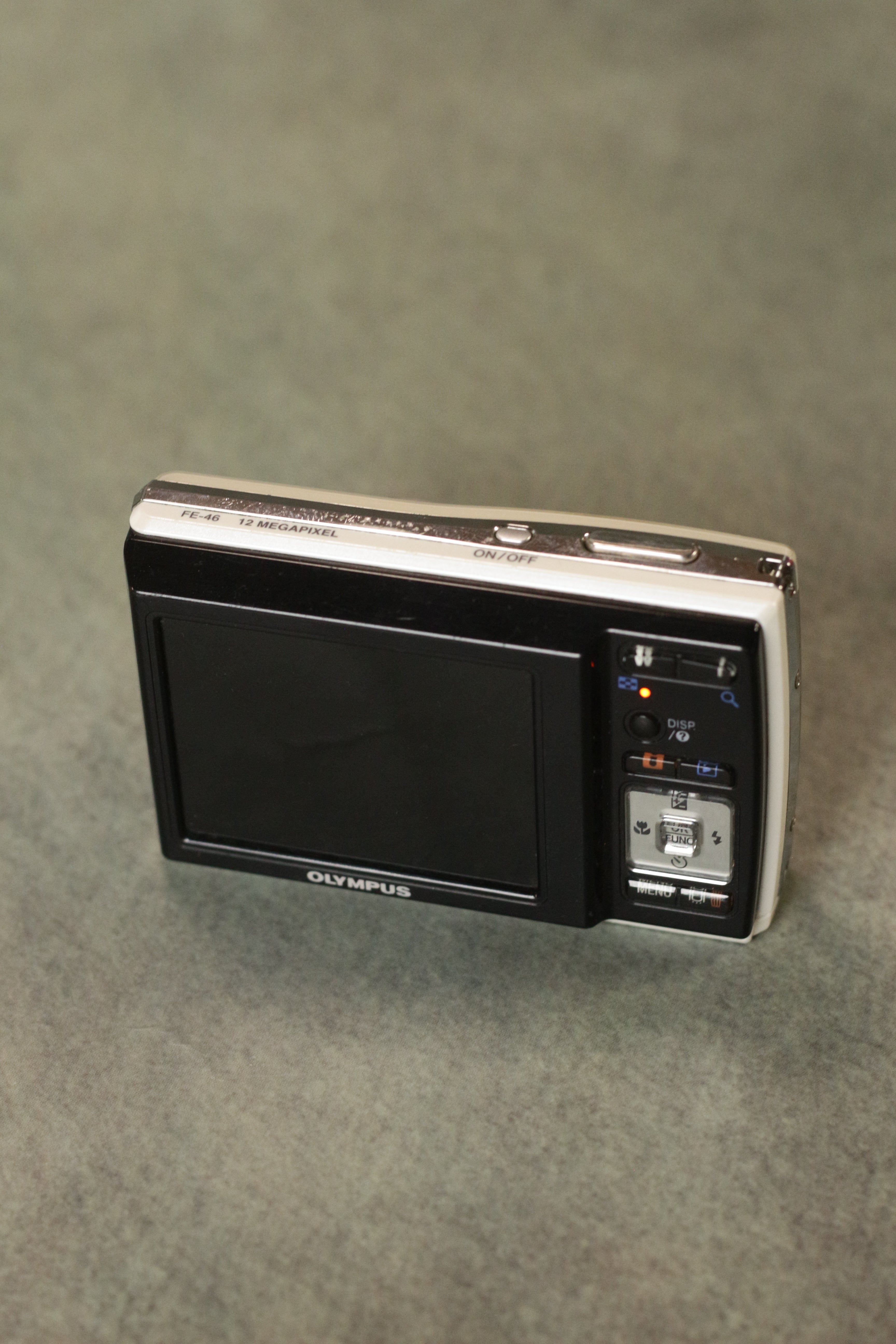 Olympus FE-46