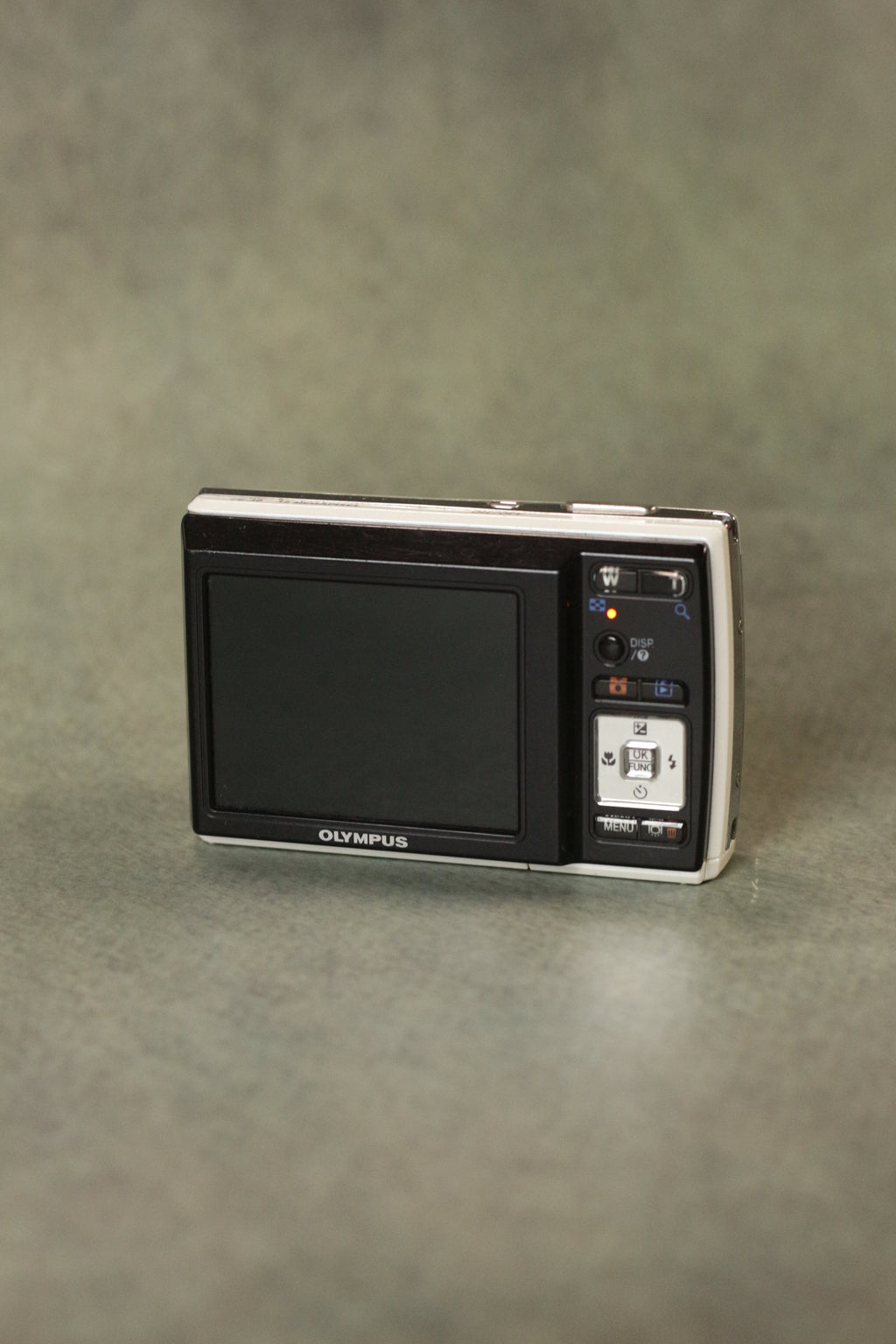 Olympus FE-46