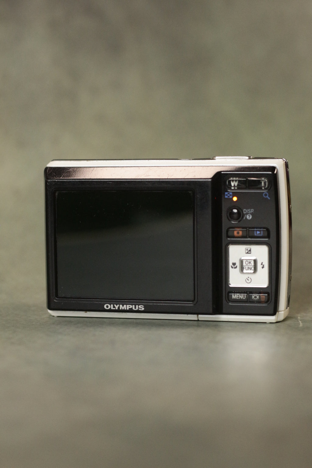 Olympus FE-46