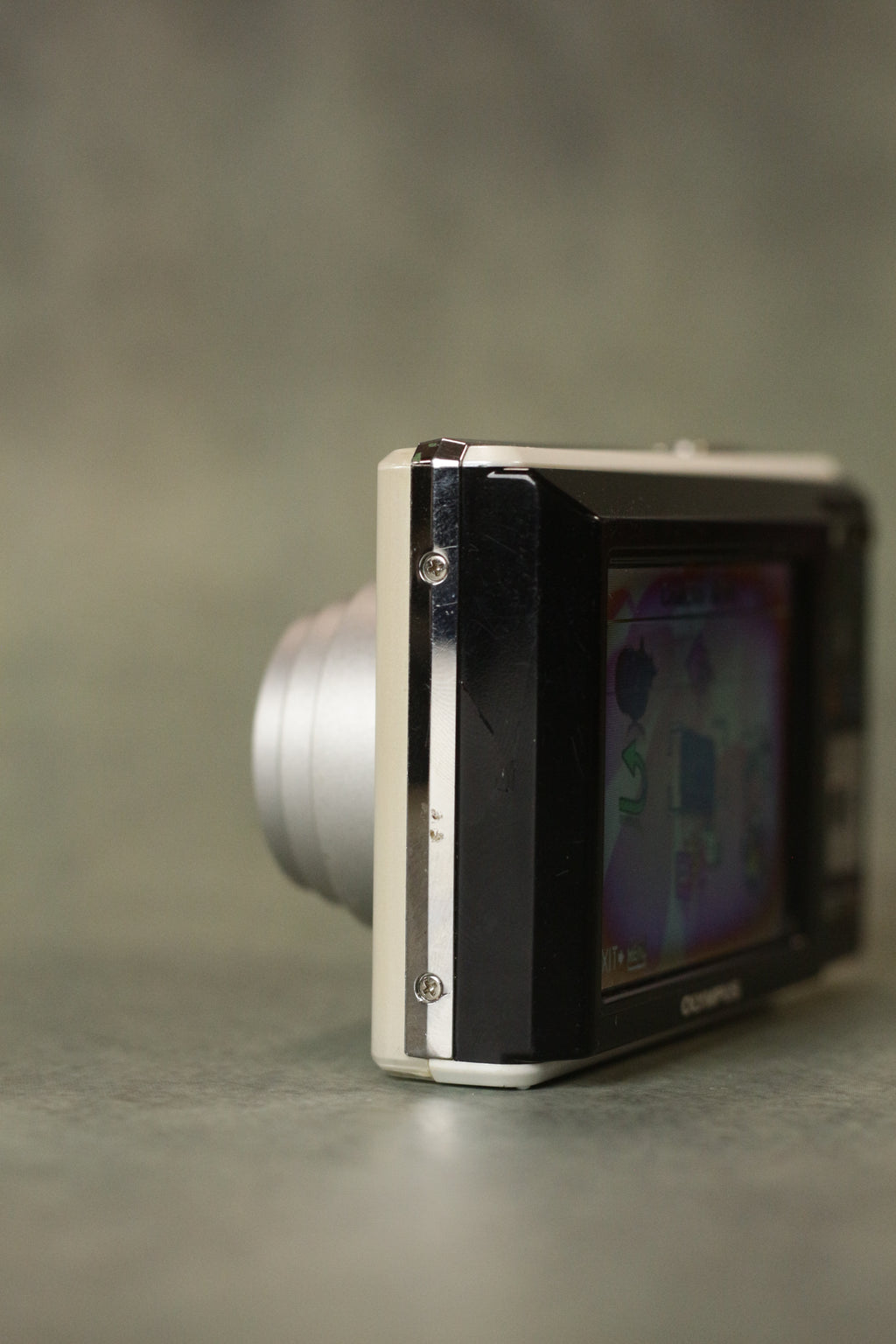 Olympus FE-46