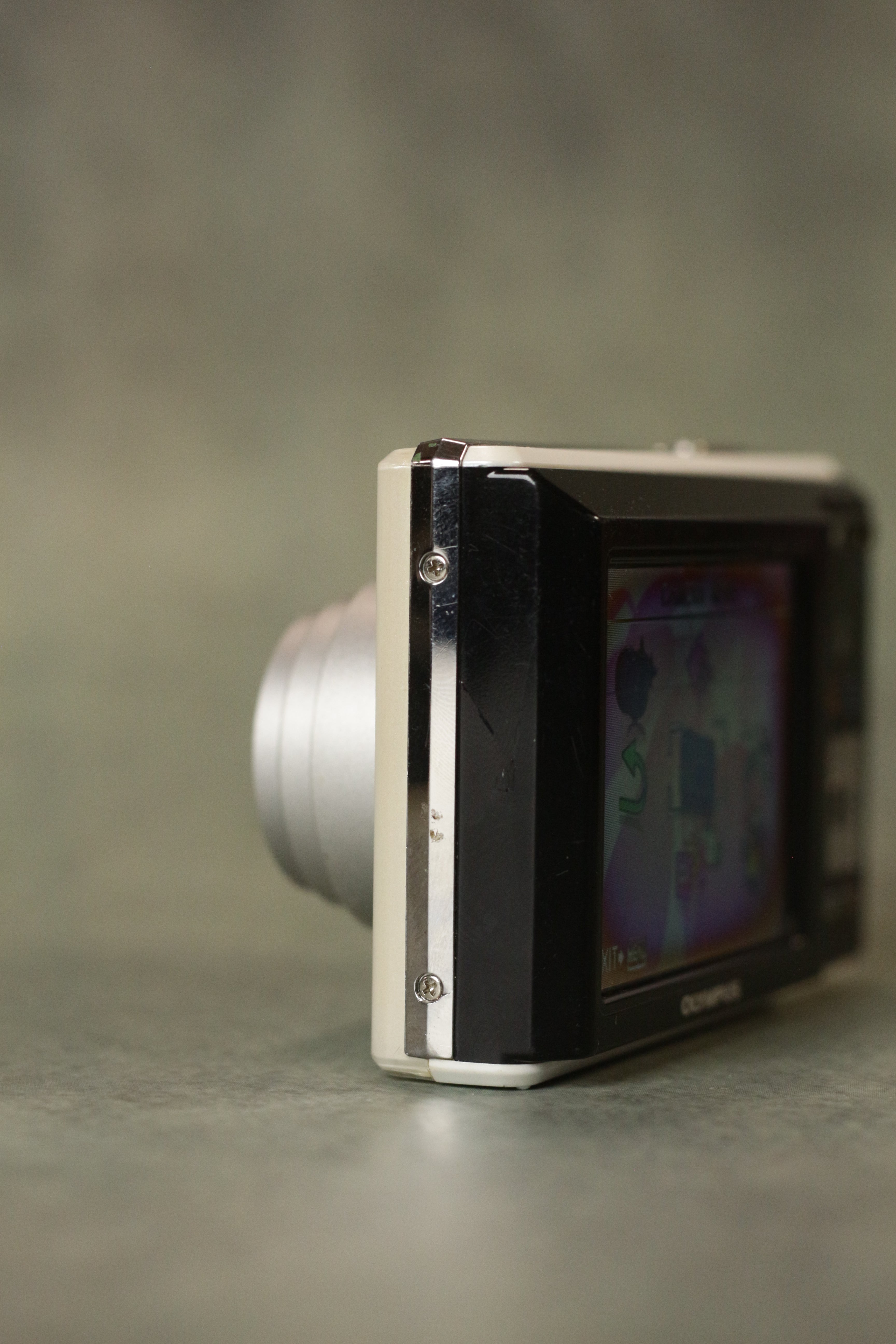 Olympus FE-46