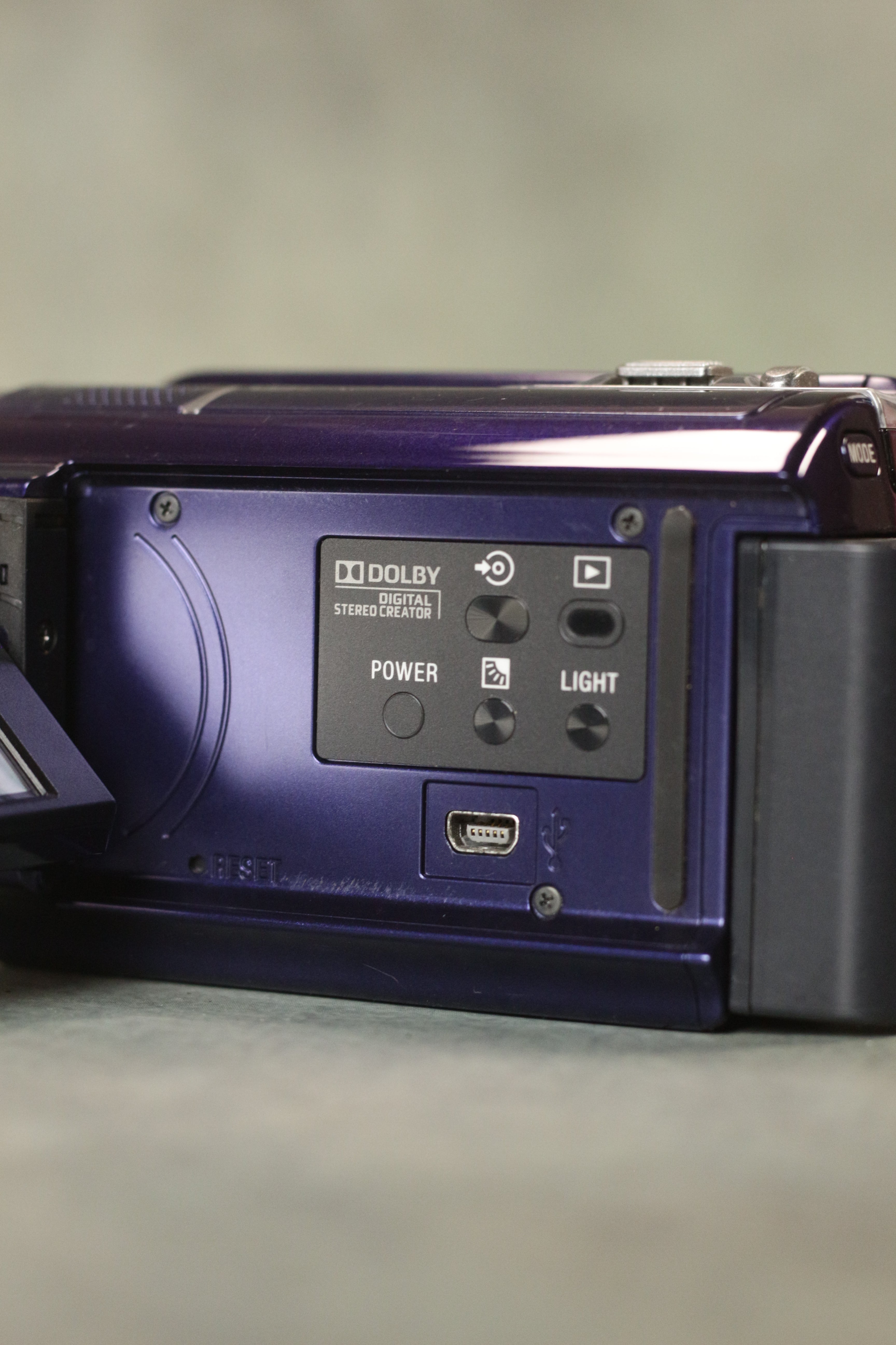 Sony Handycam DCR-SR68 (Deep Blue)
