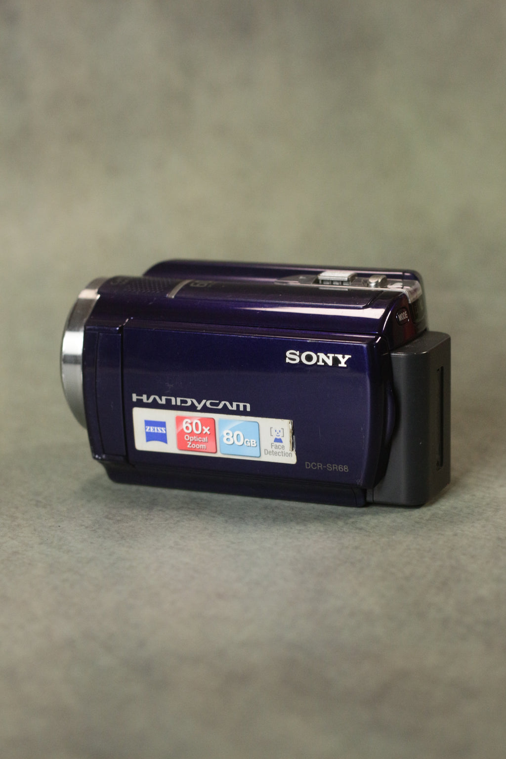 Sony Handycam DCR-SR68 (Deep Blue)