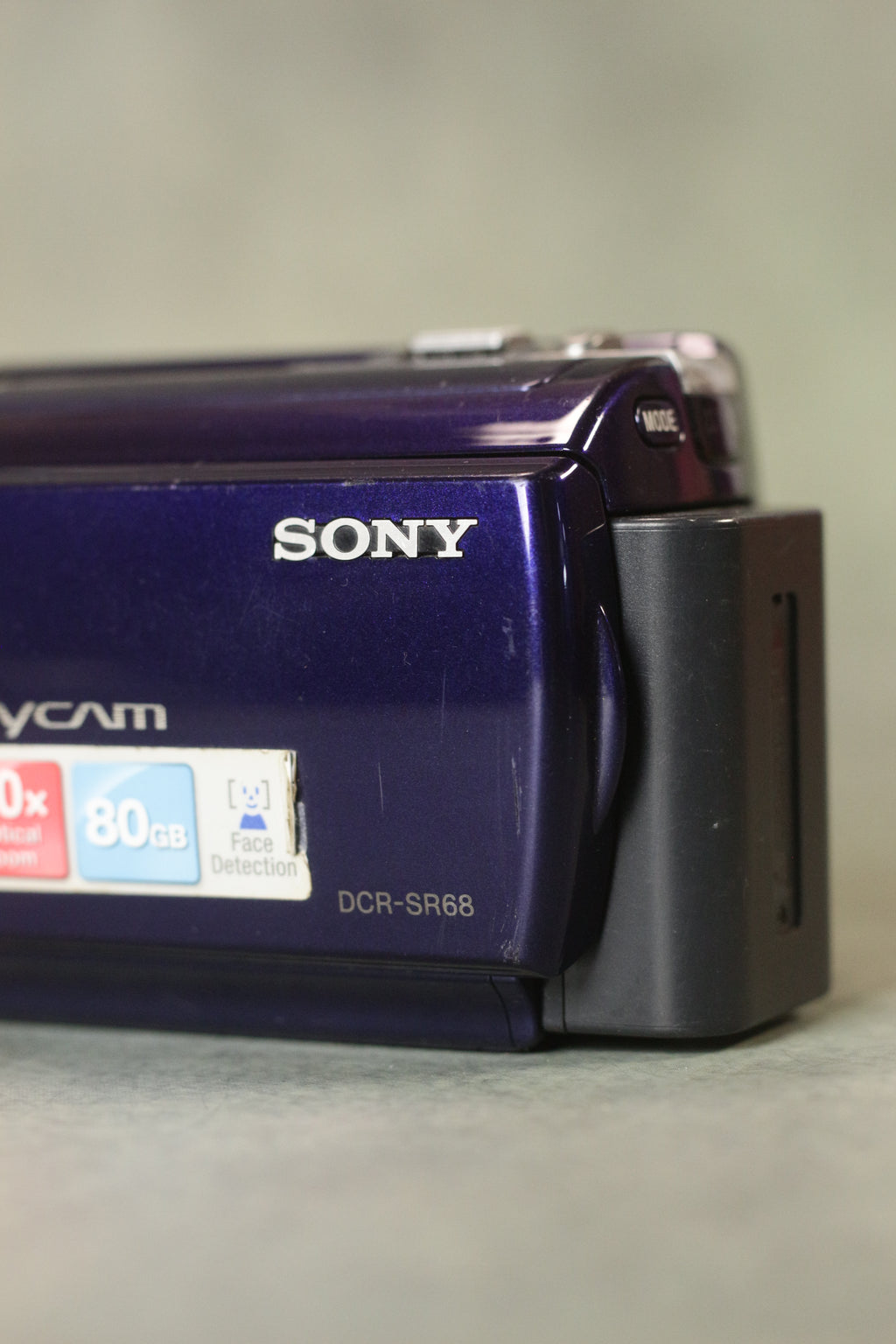 Sony Handycam DCR-SR68 (Deep Blue)