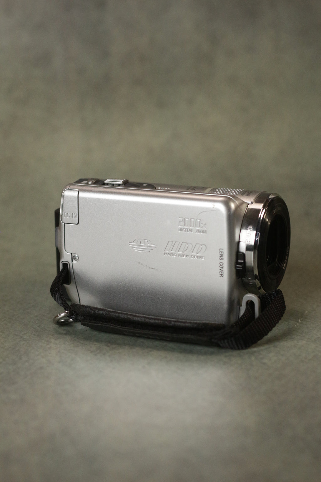 Sony Handycam DCR-SR68 (Silver)