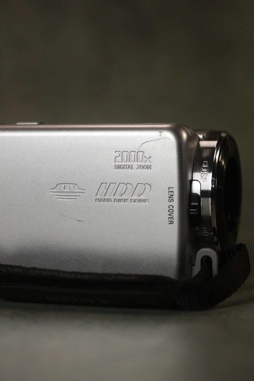 Sony Handycam DCR-SR68 (Silver)