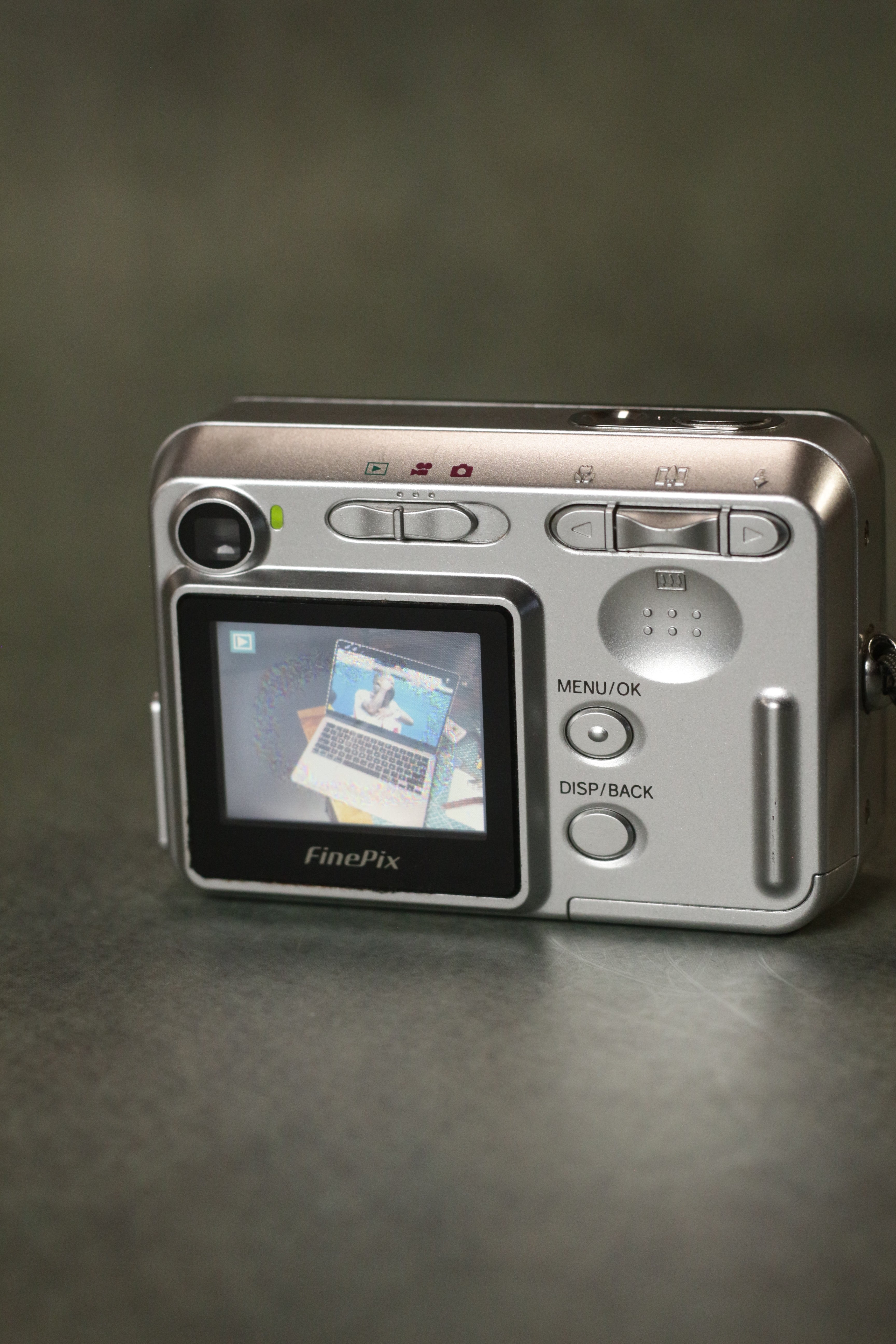 Fujifilm FinePix A345
