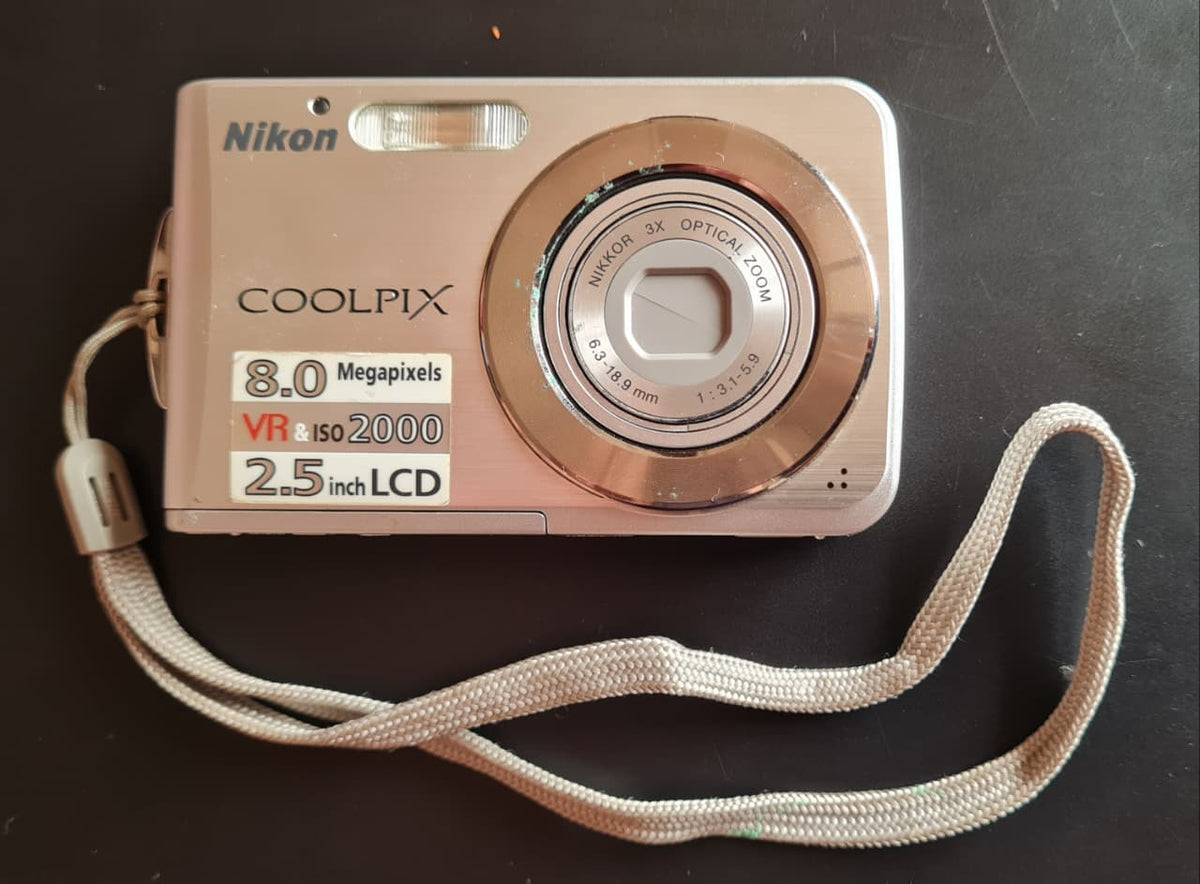Nikon Coolpix S210