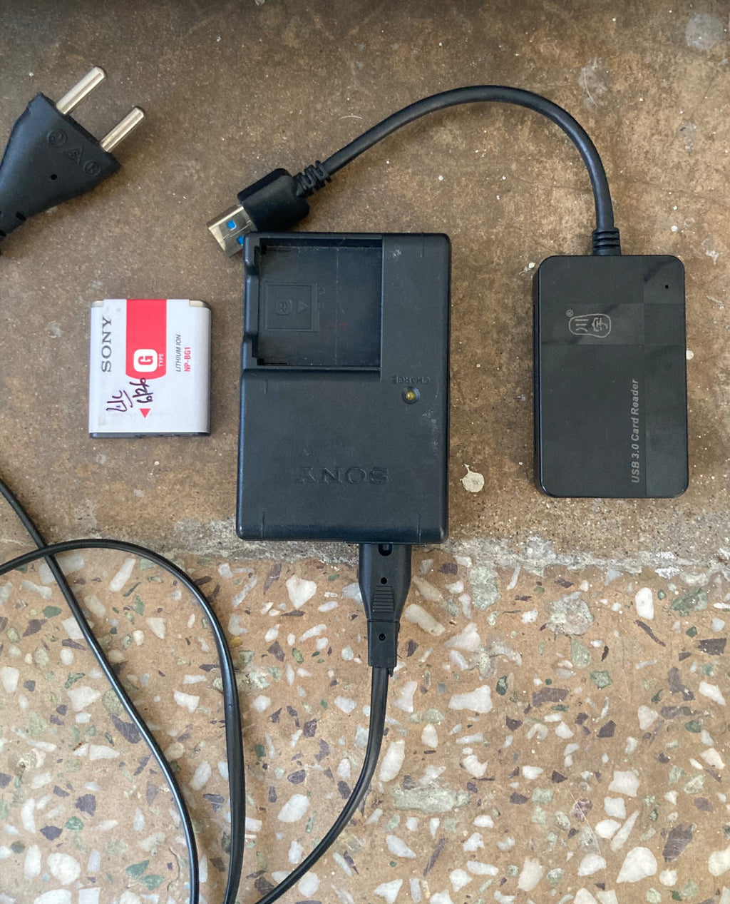 DSC-W210
