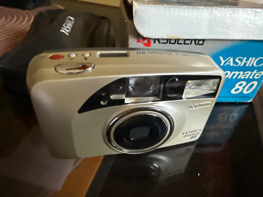 ZOOMATE 80 YASHICA
